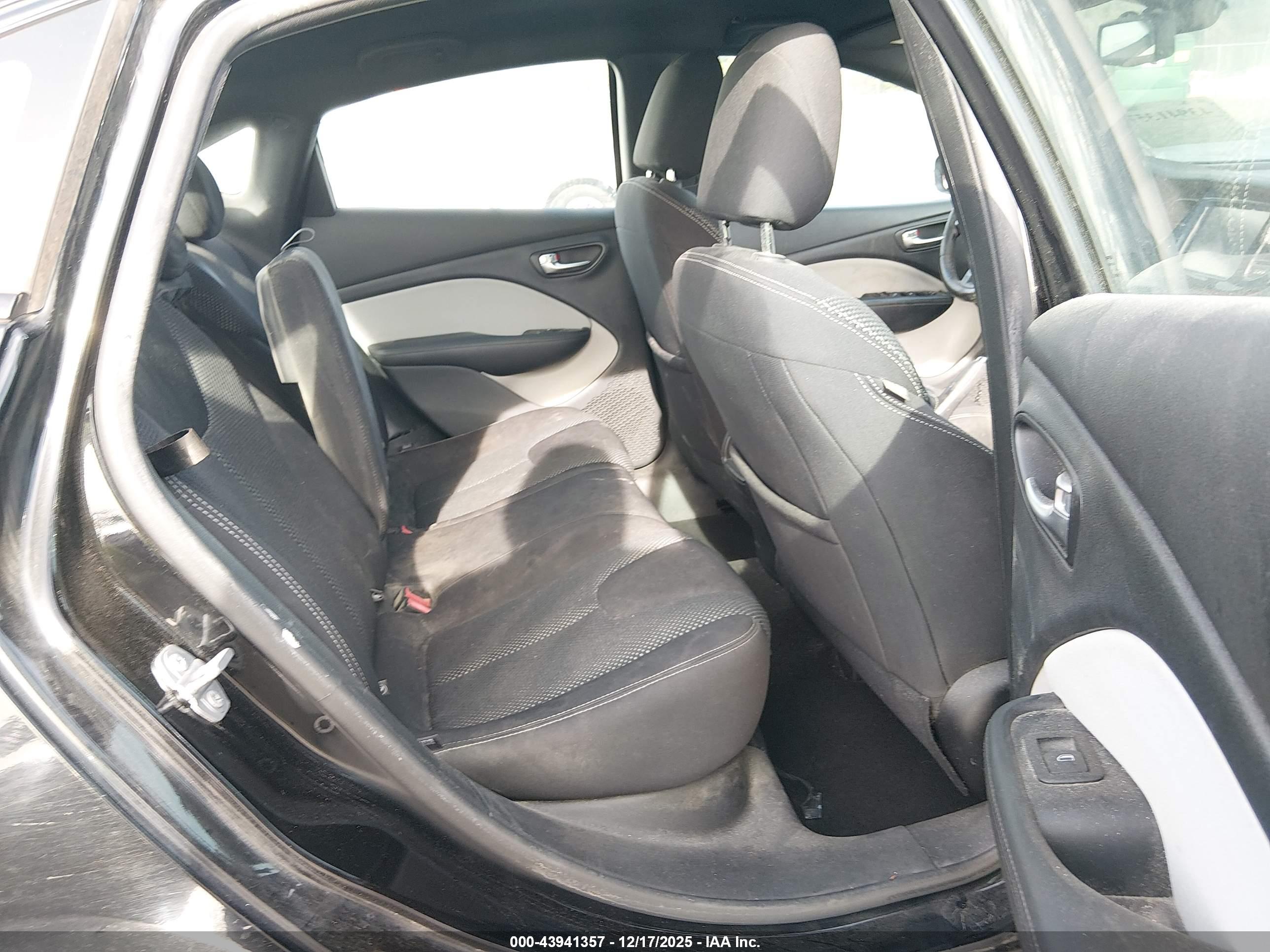 DODGE DART image 8