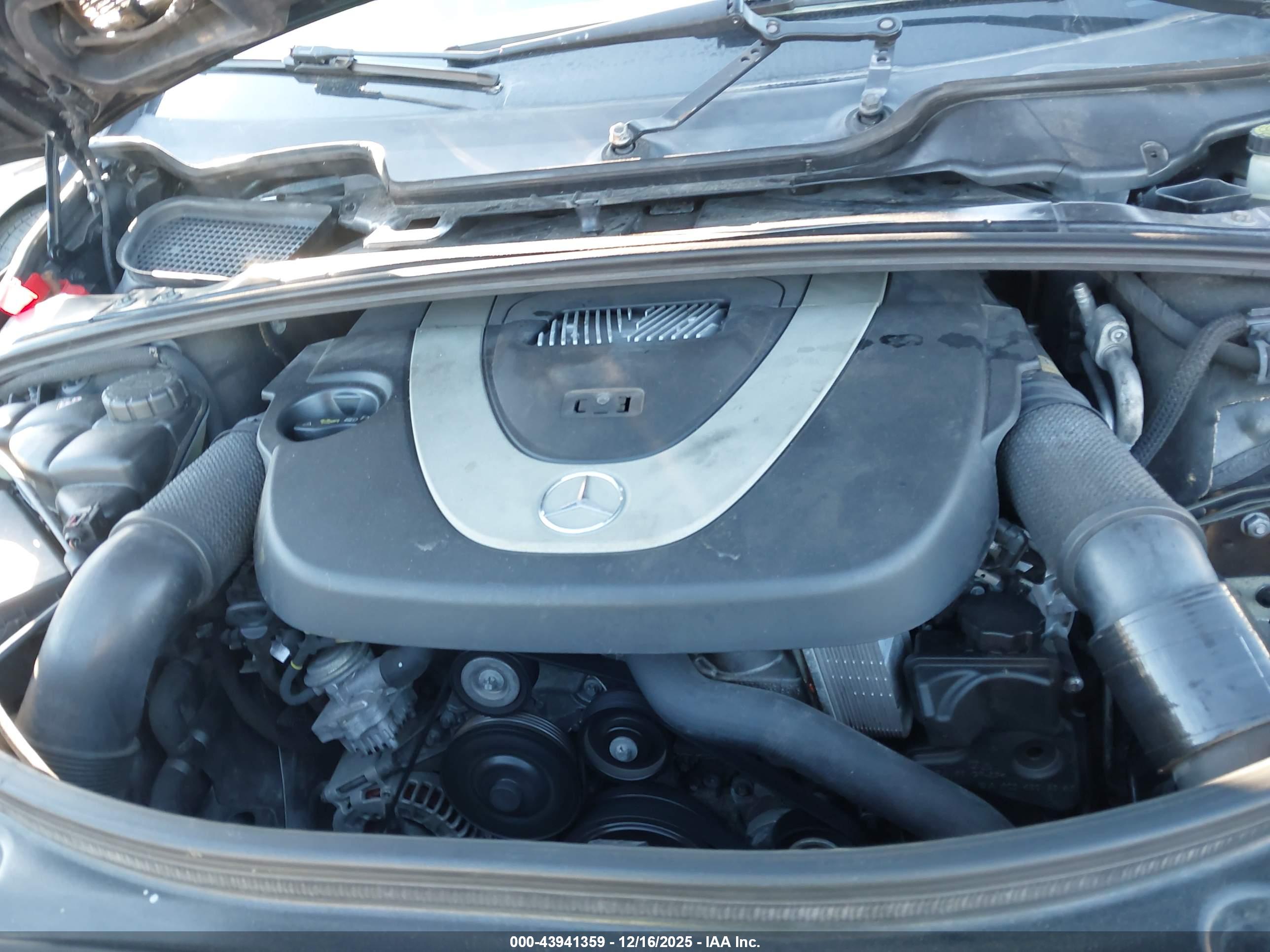 MERCEDES-BENZ R image 10