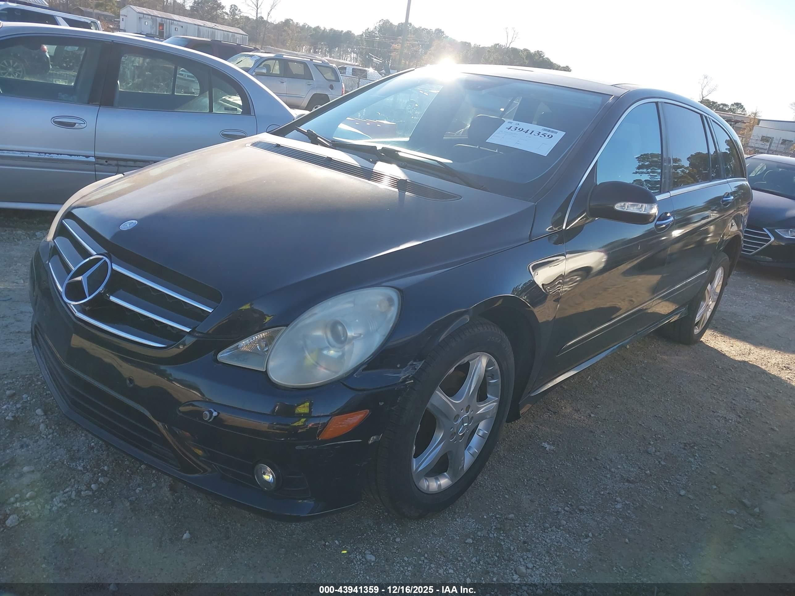 MERCEDES-BENZ R image 2