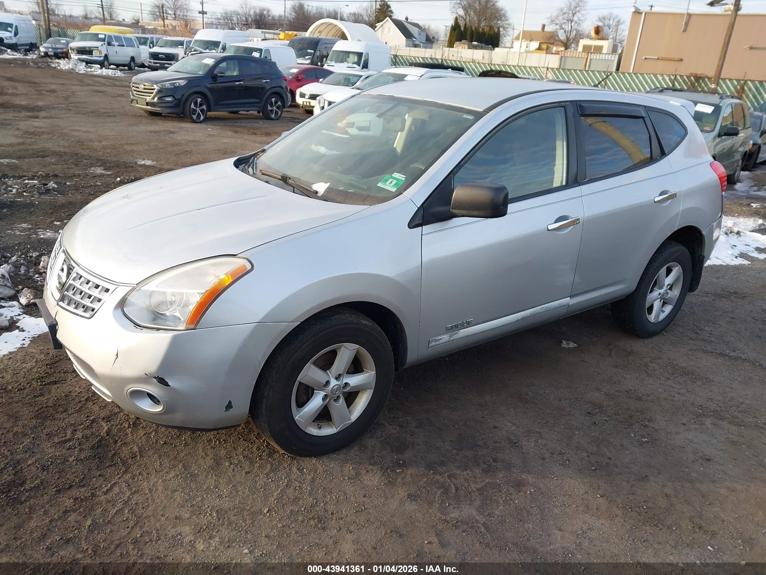 NISSAN ROGUE image 2