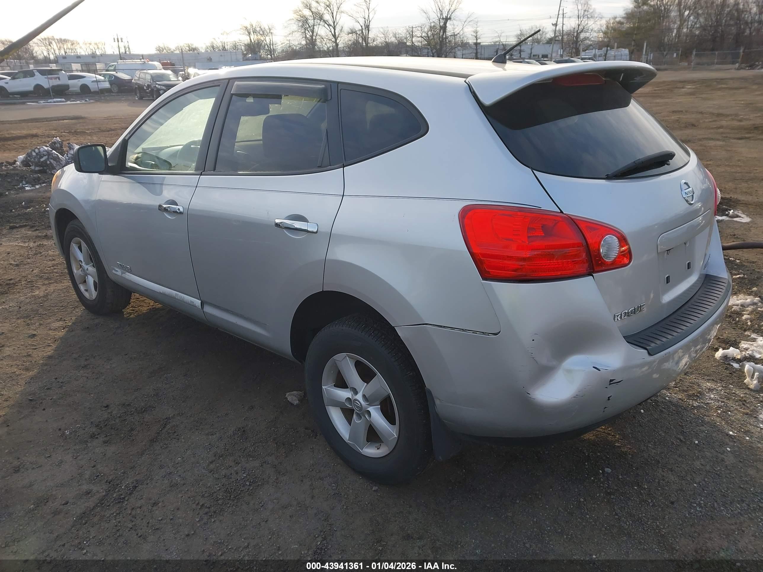 NISSAN ROGUE image 3