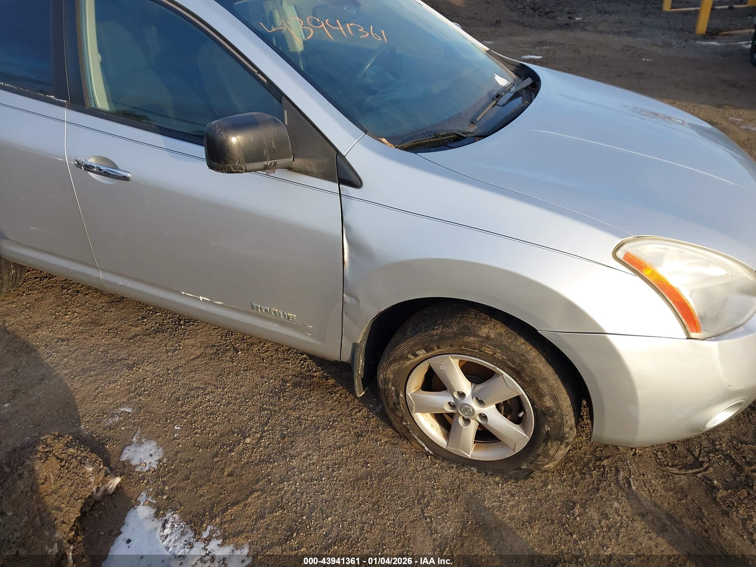 NISSAN ROGUE image 6