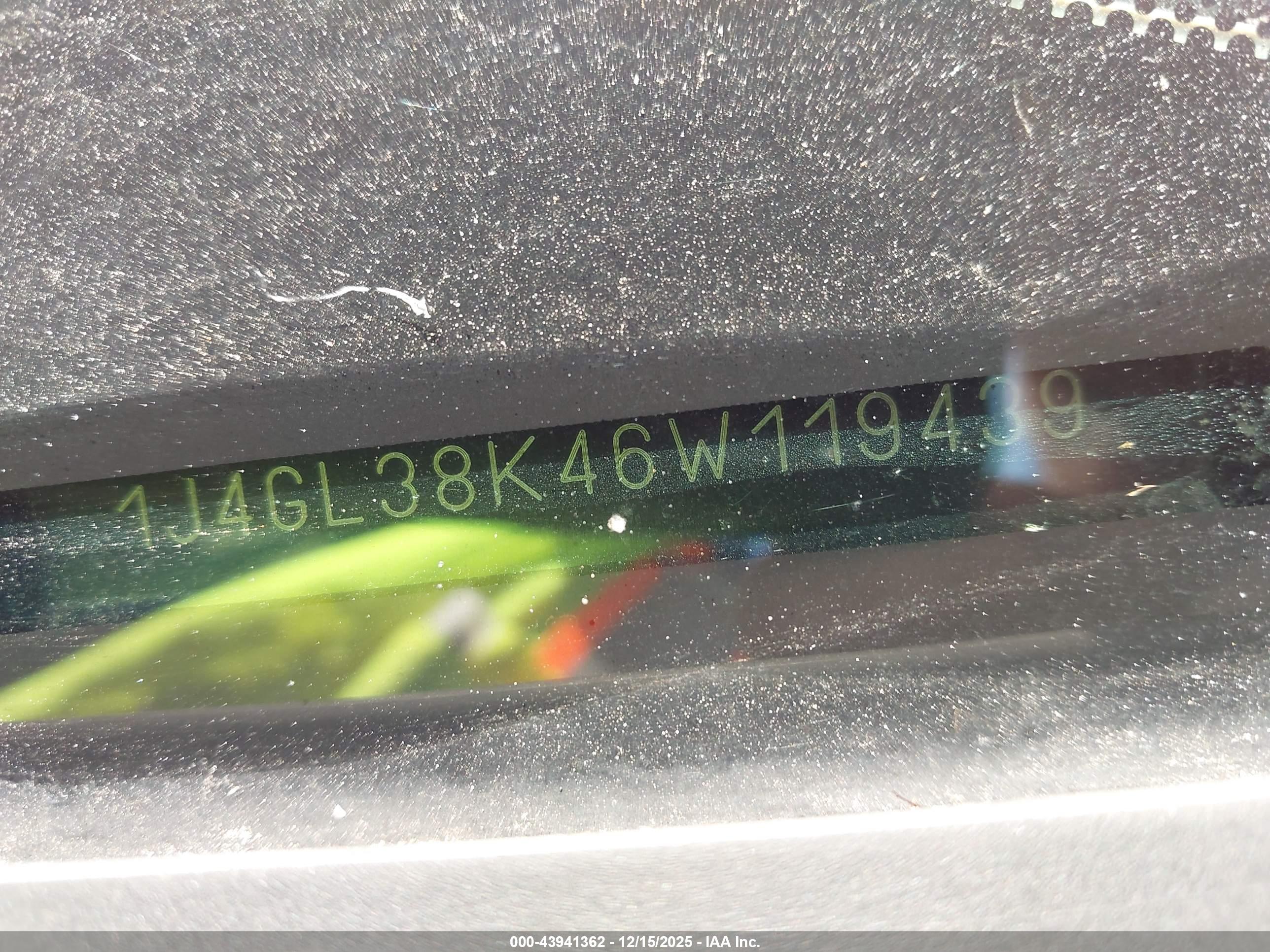 JEEP LIBERTY image 9