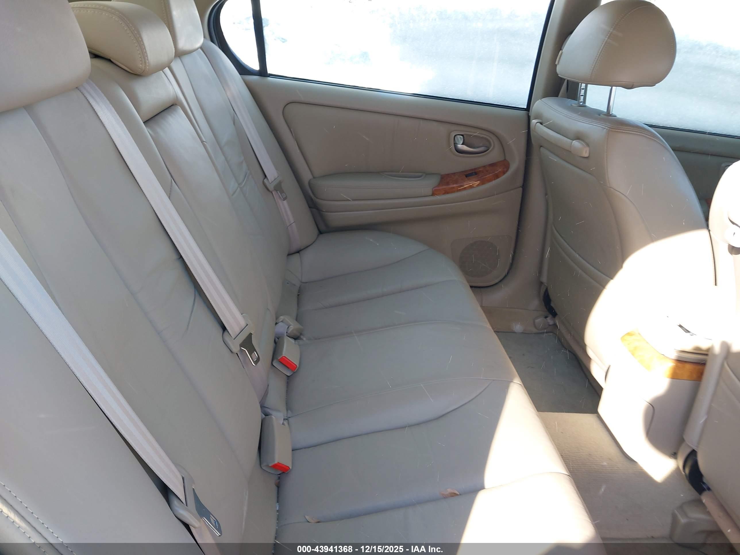 INFINITI I35 image 8