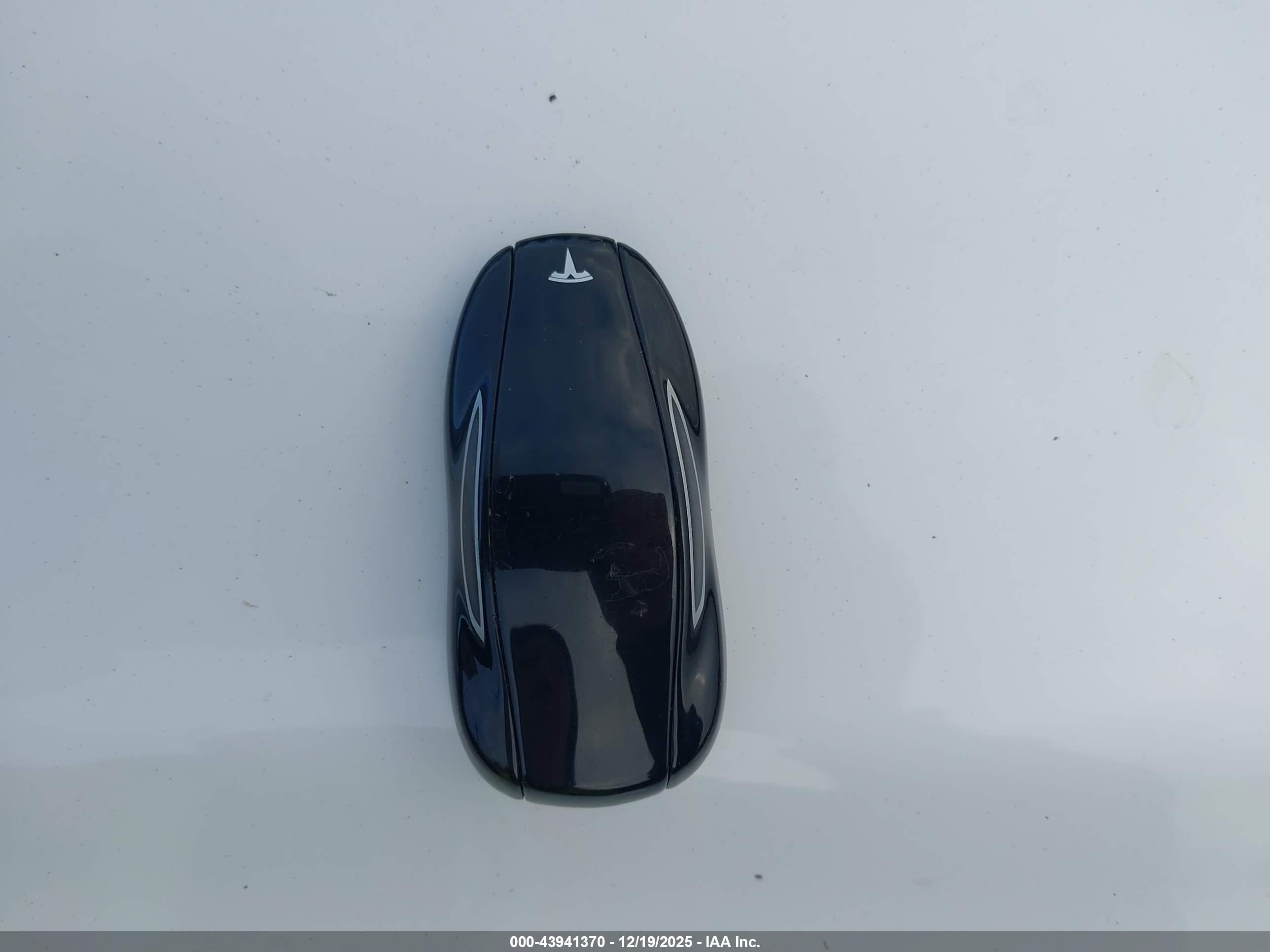 TESLA MODEL image 11