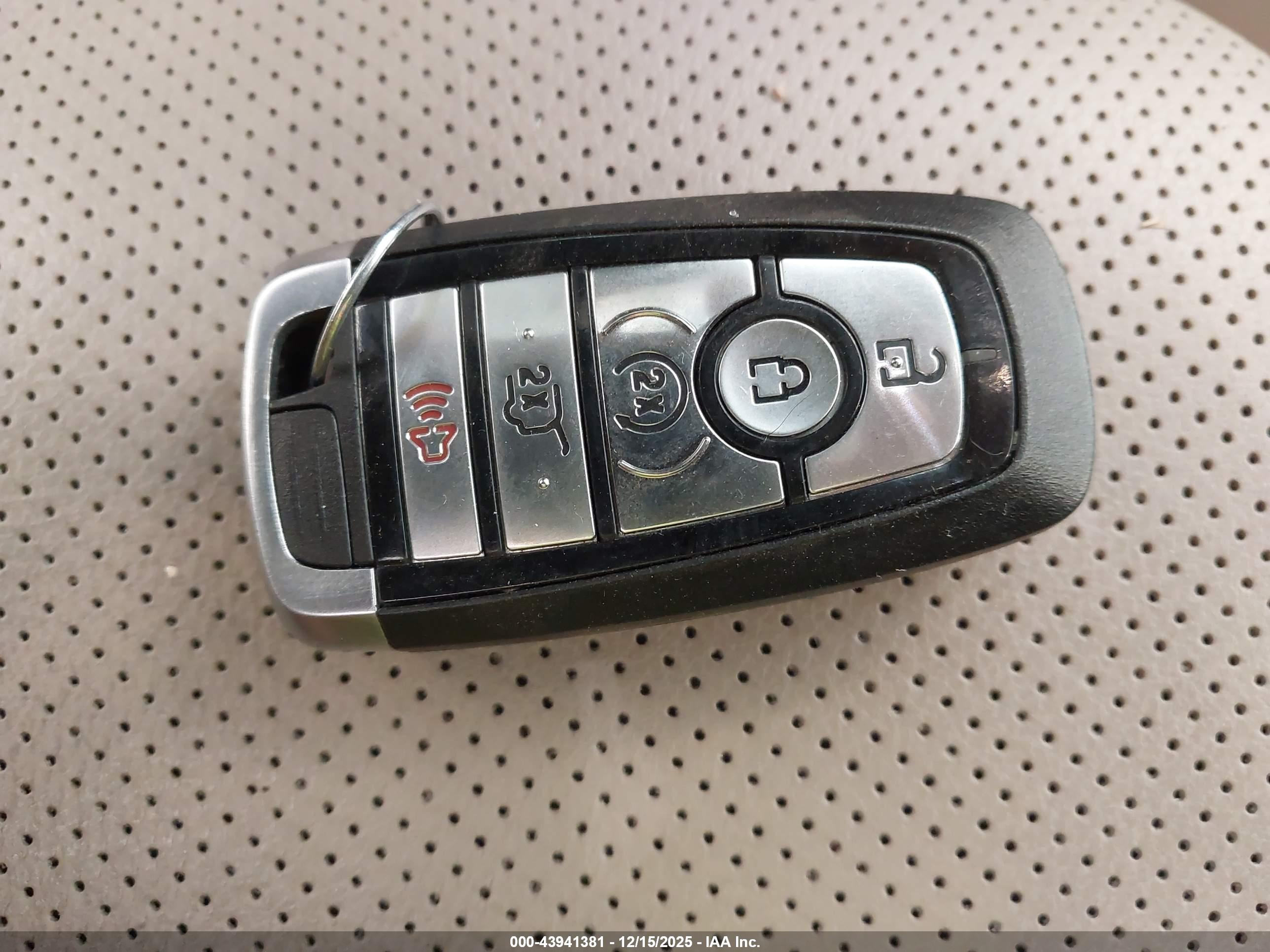 FORD ESCAPE image 11