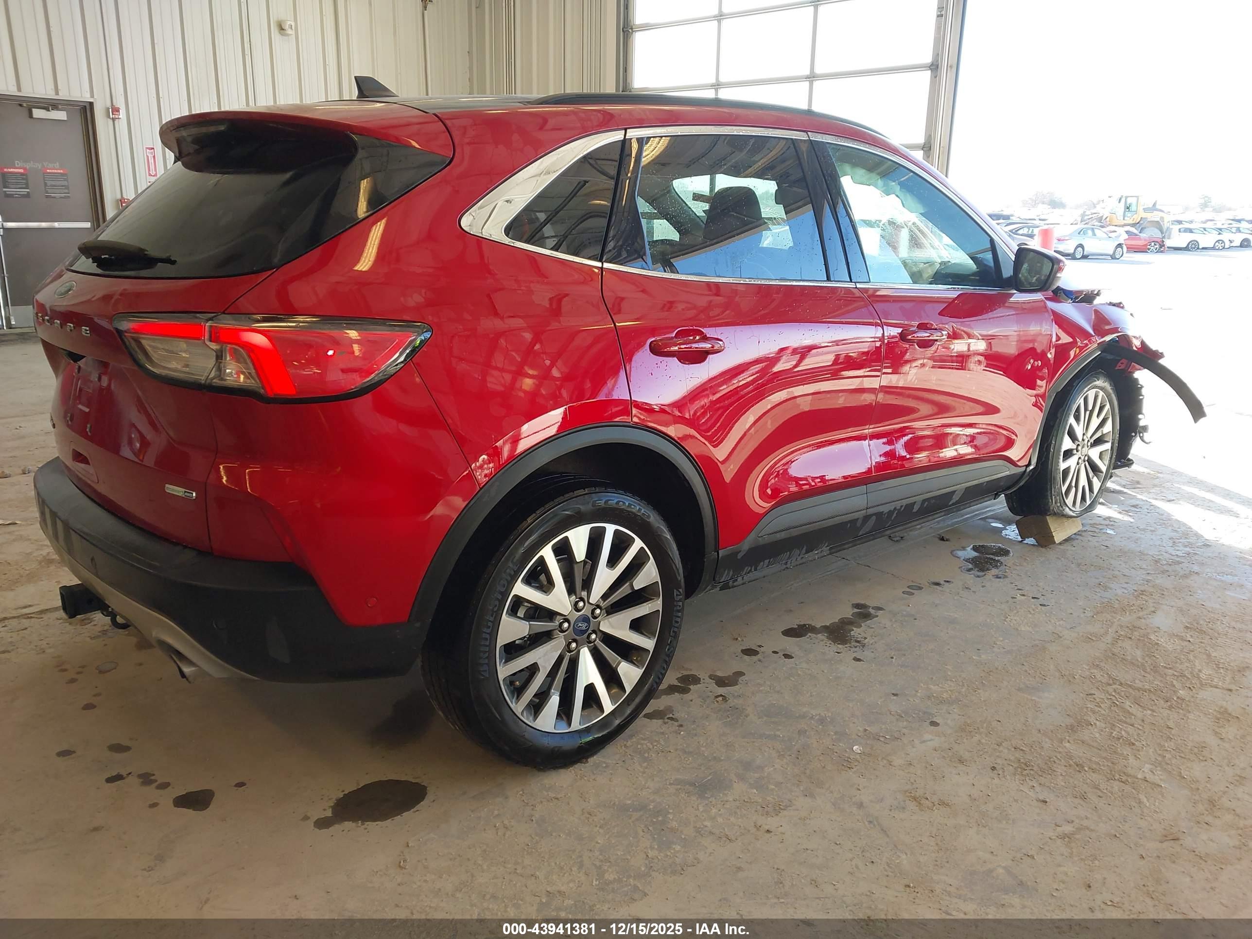 FORD ESCAPE image 4