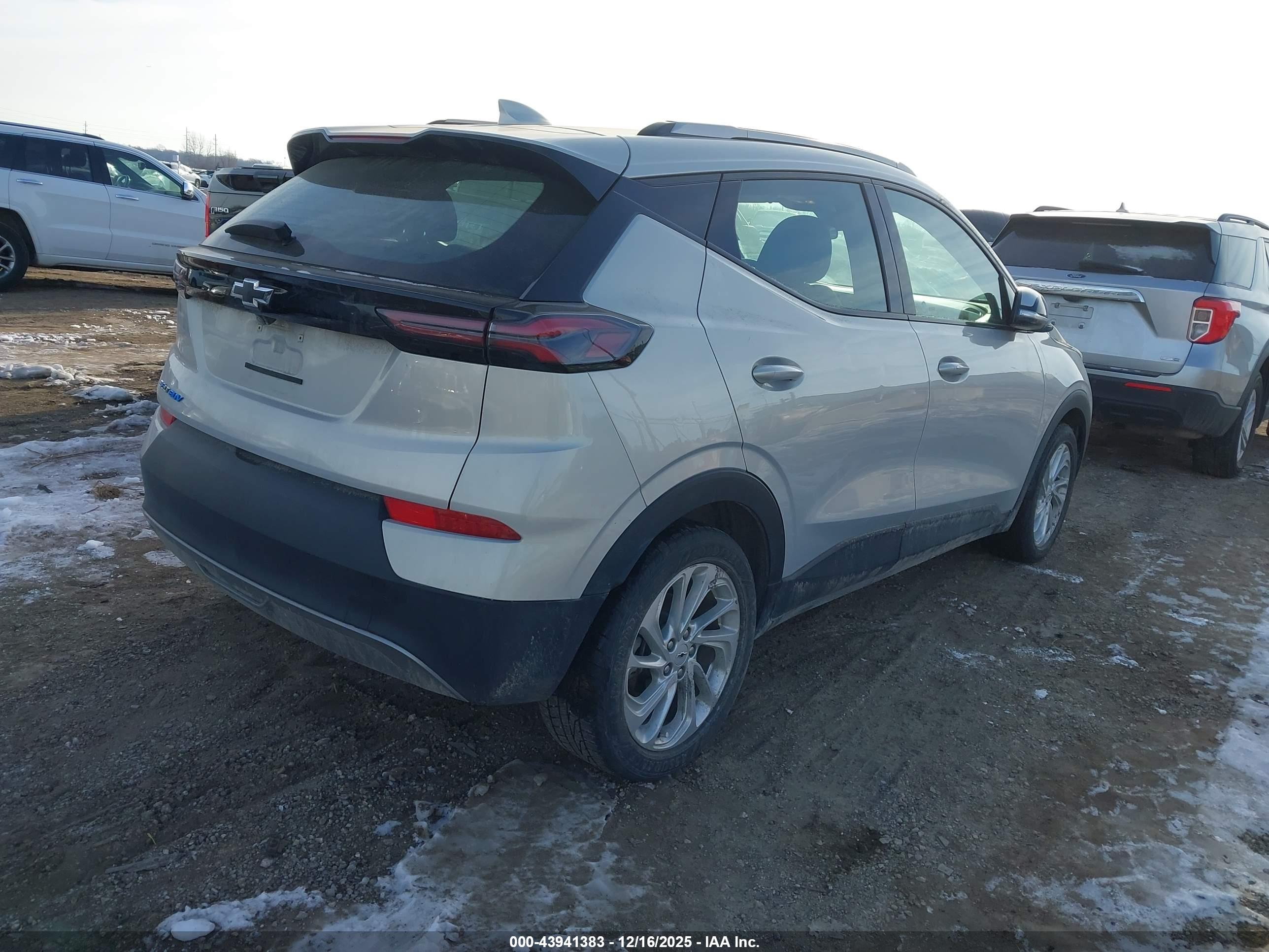 CHEVROLET BOLT image 4