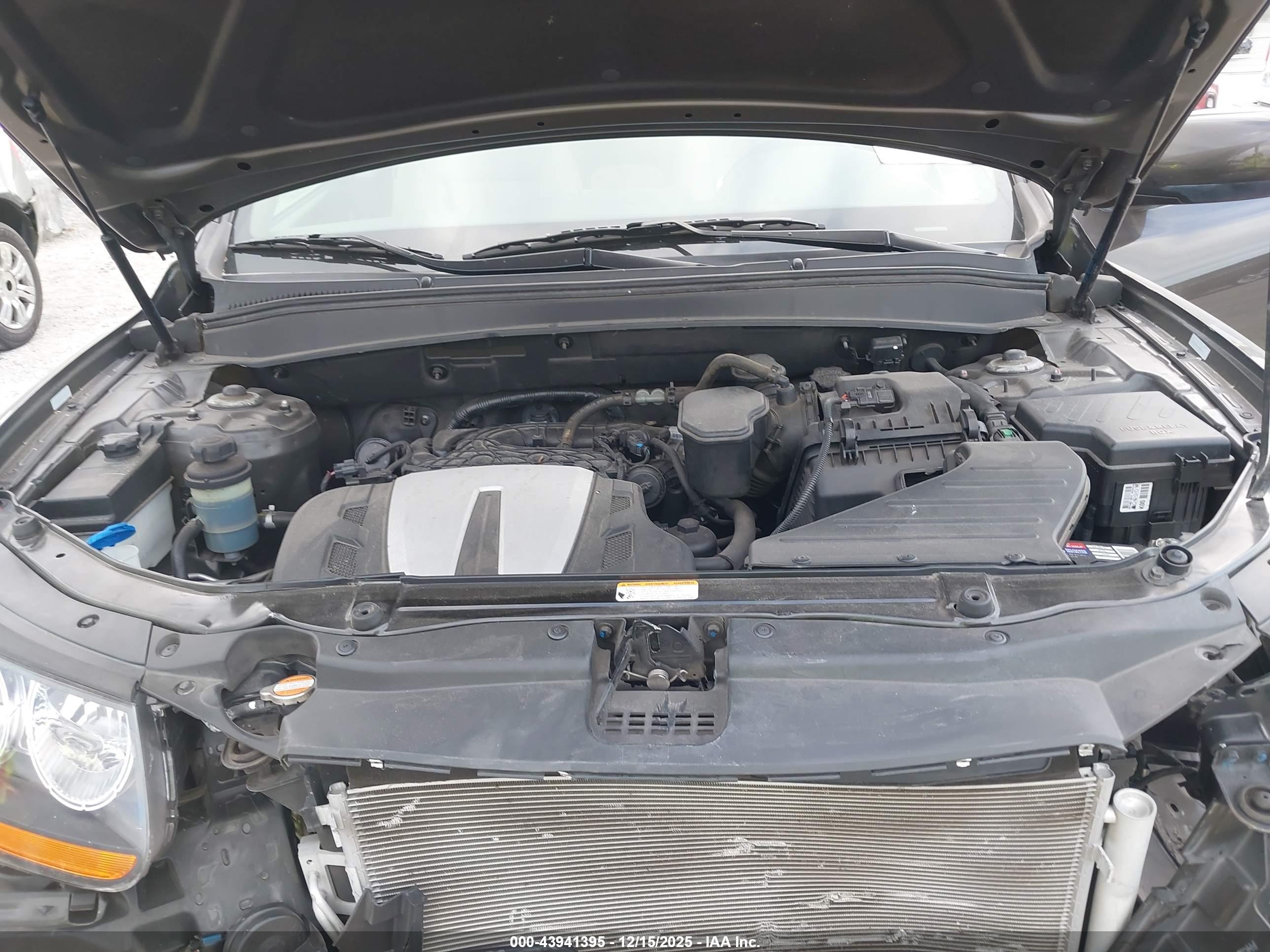 HYUNDAI SANTA image 10