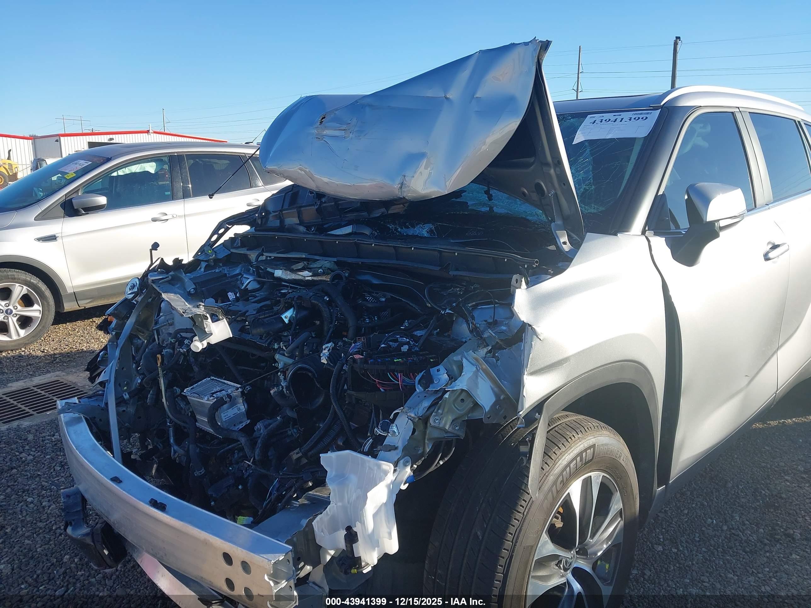 TOYOTA HIGHLANDER image 6