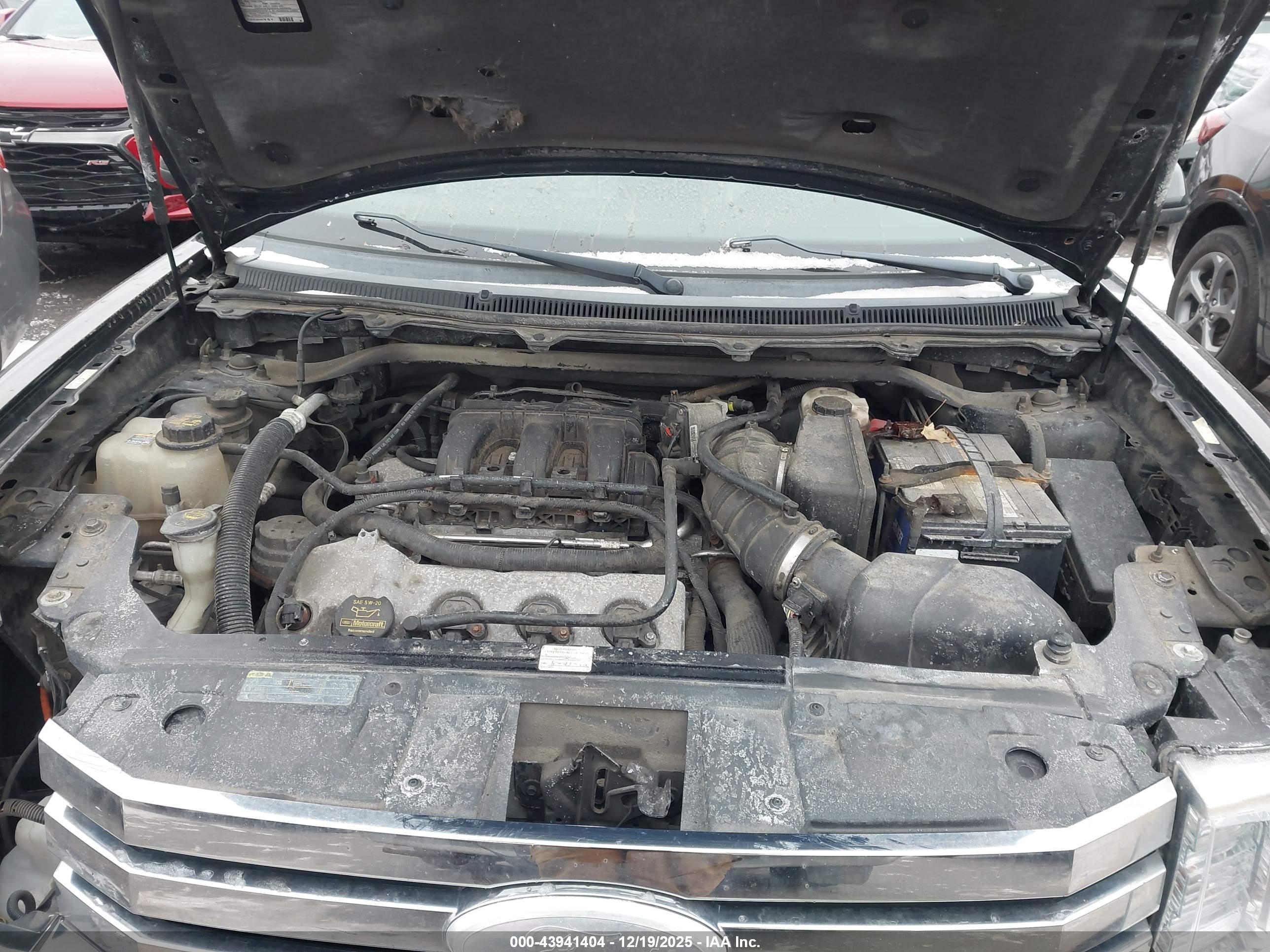 FORD FLEX image 10