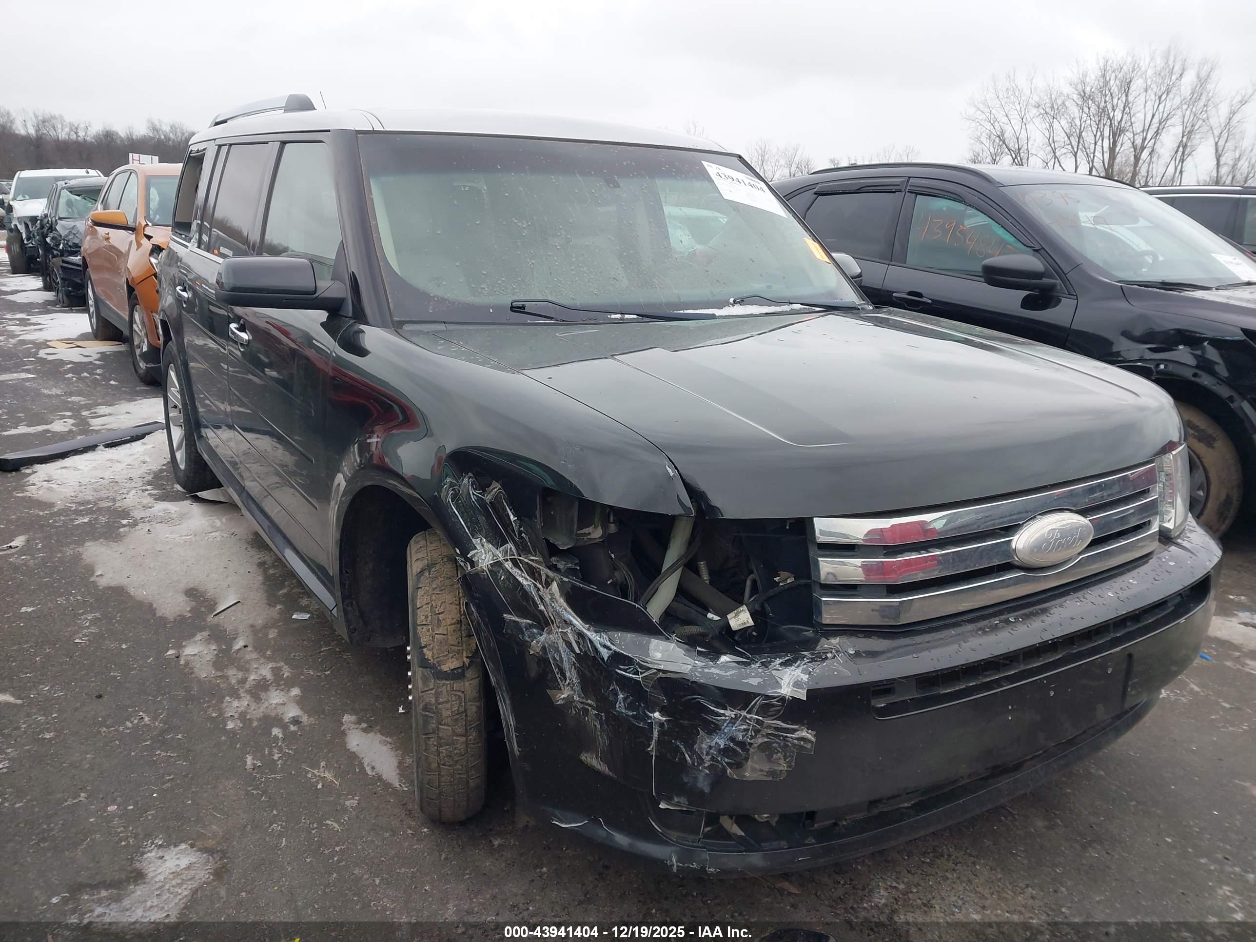FORD FLEX image 6
