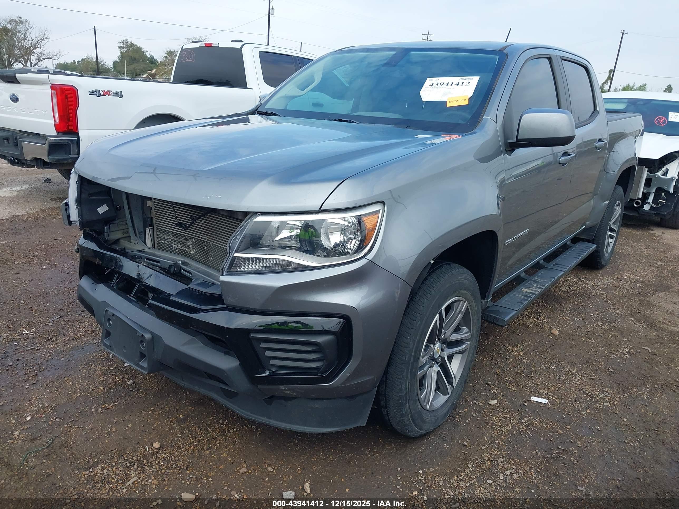 CHEVROLET COLORADO image 2