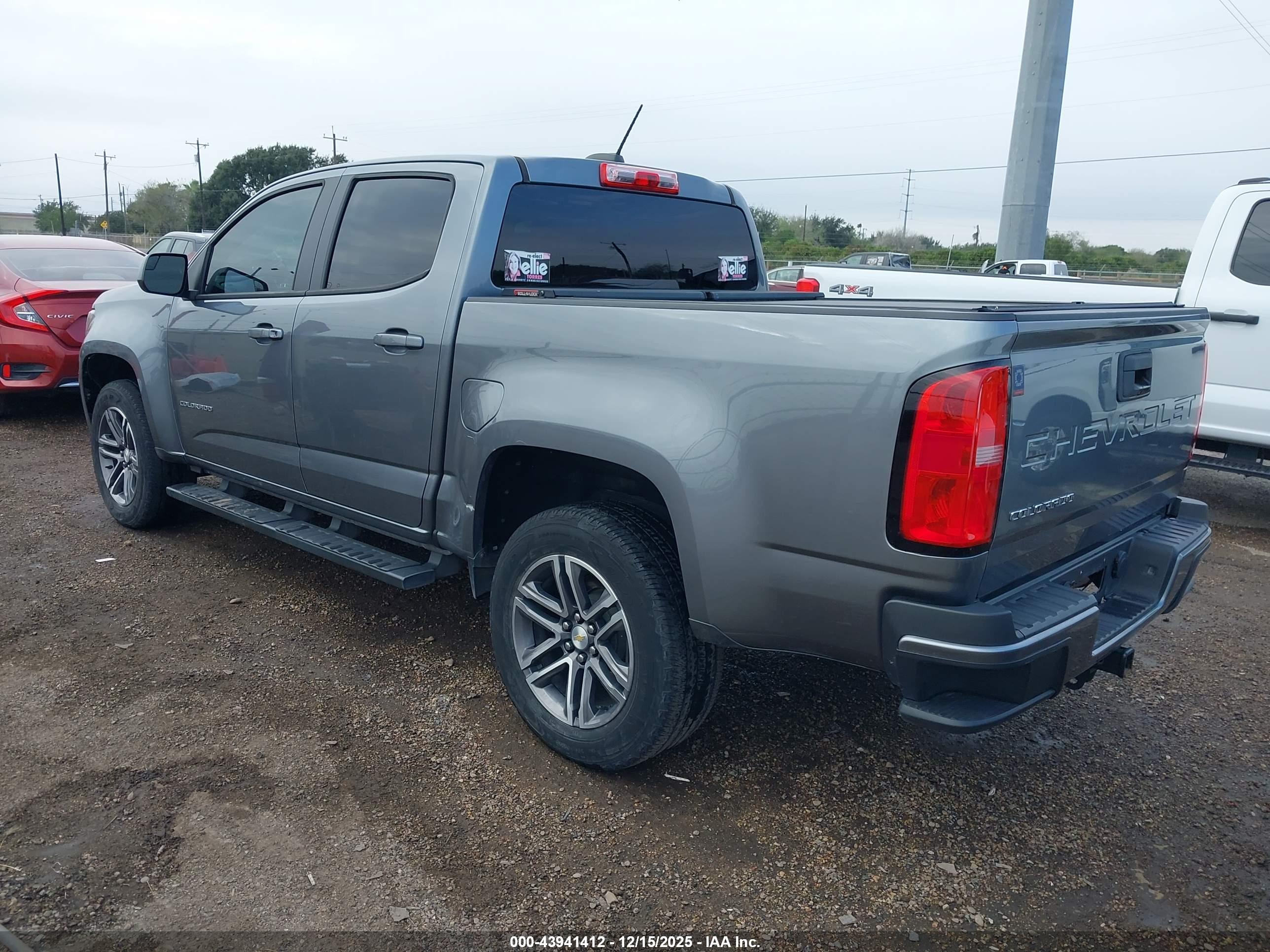 CHEVROLET COLORADO image 3