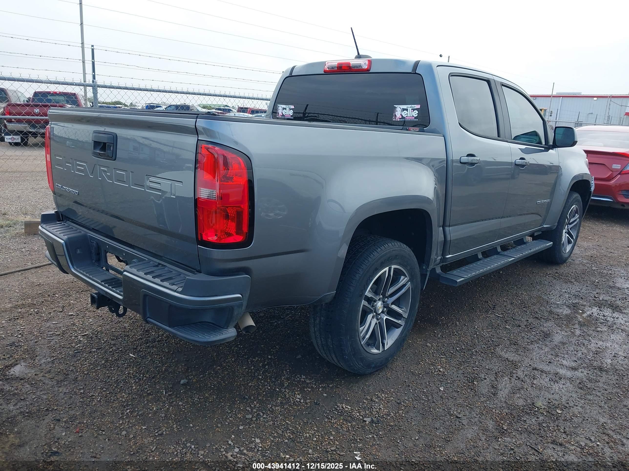 CHEVROLET COLORADO image 4