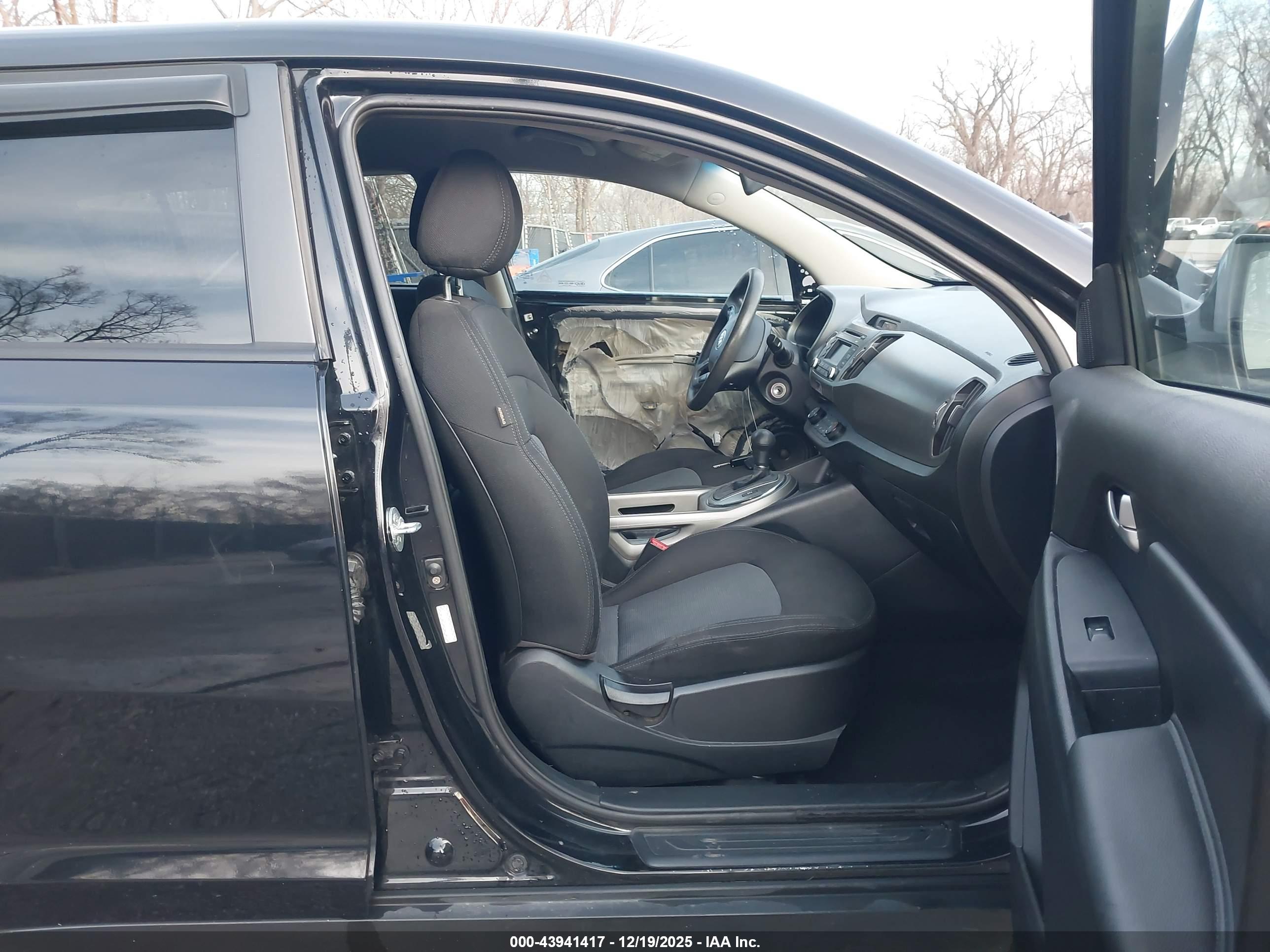 KIA SPORTAGE image 5