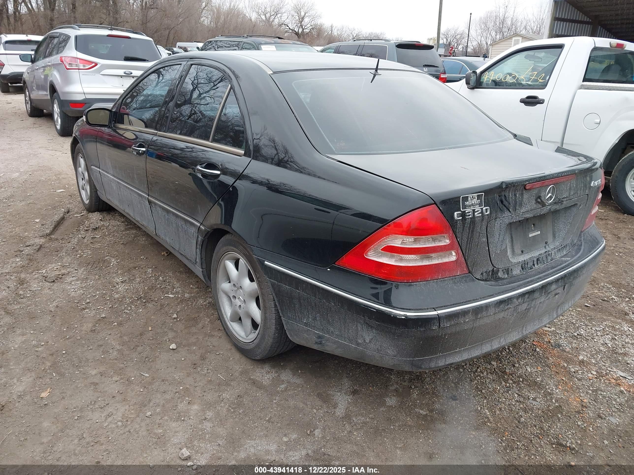 MERCEDES-BENZ C image 3