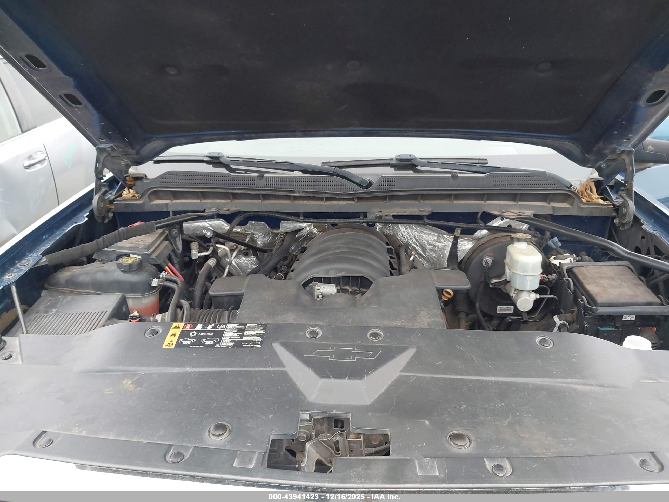 CHEVROLET SILVERADO image 10