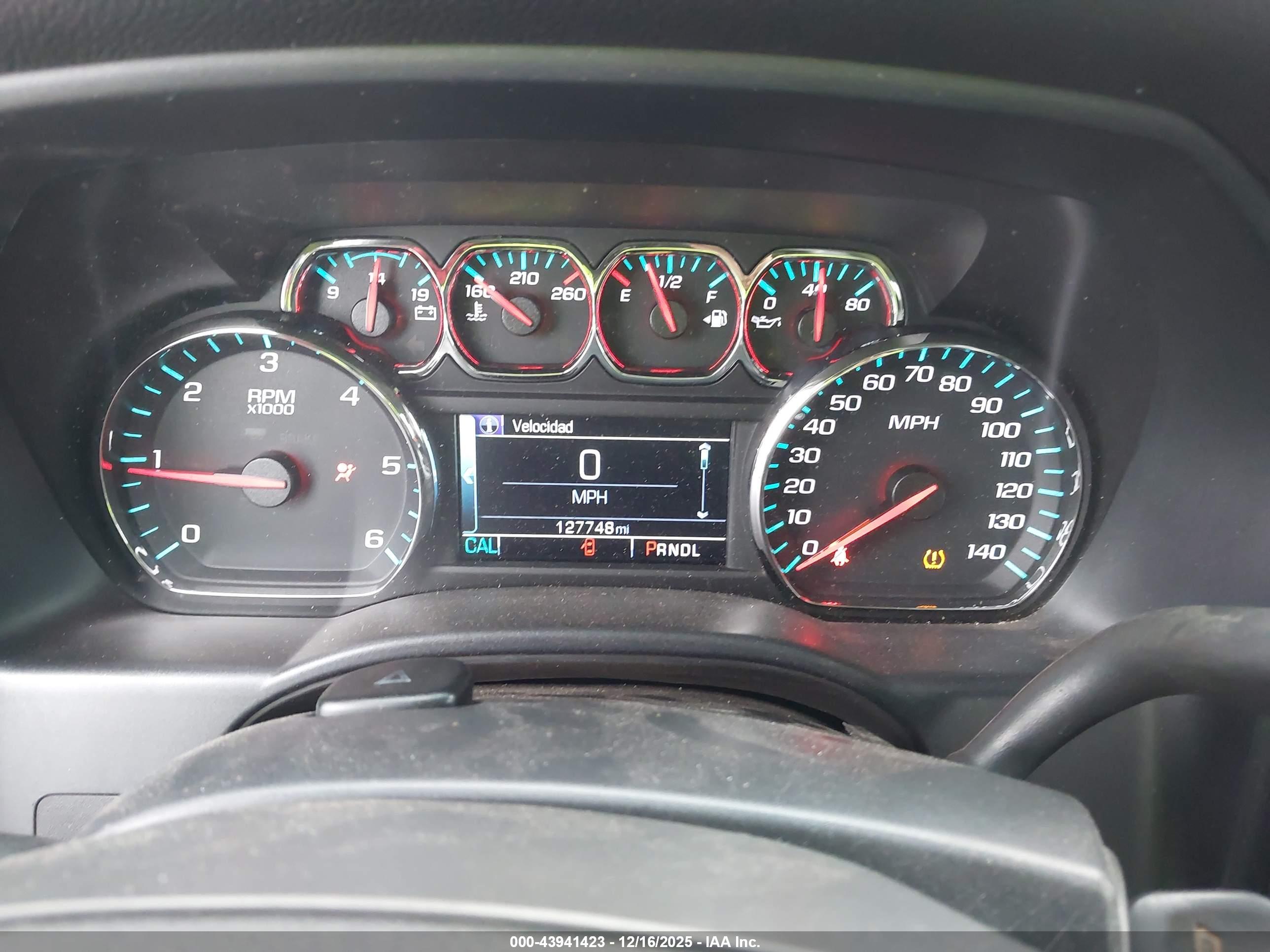 CHEVROLET SILVERADO image 7