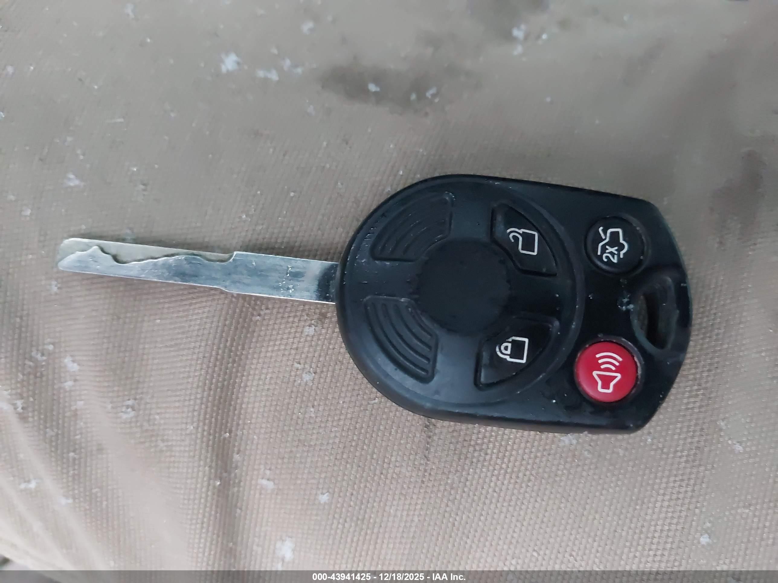 FORD ESCAPE image 11