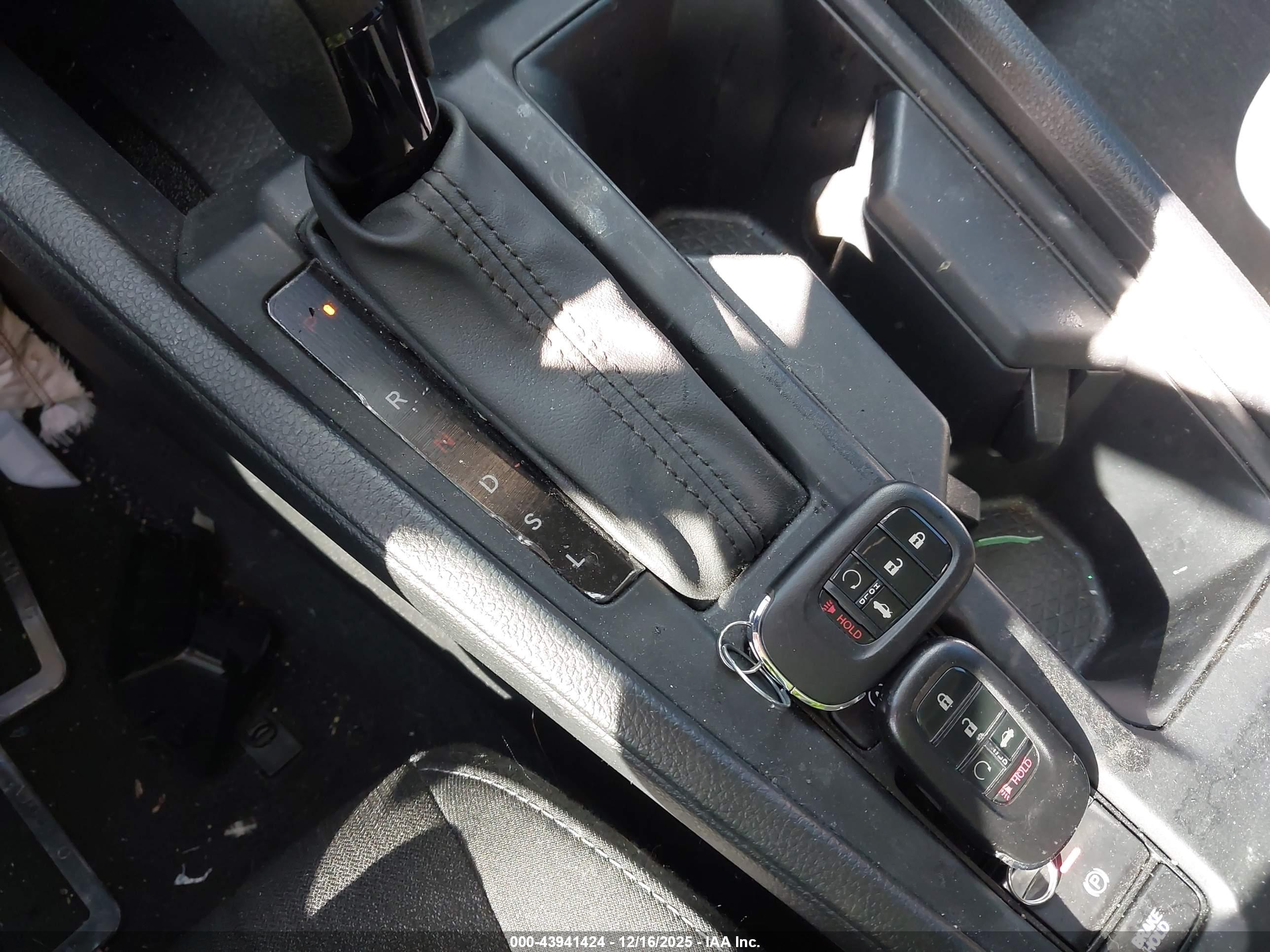 HONDA ACCORD image 11