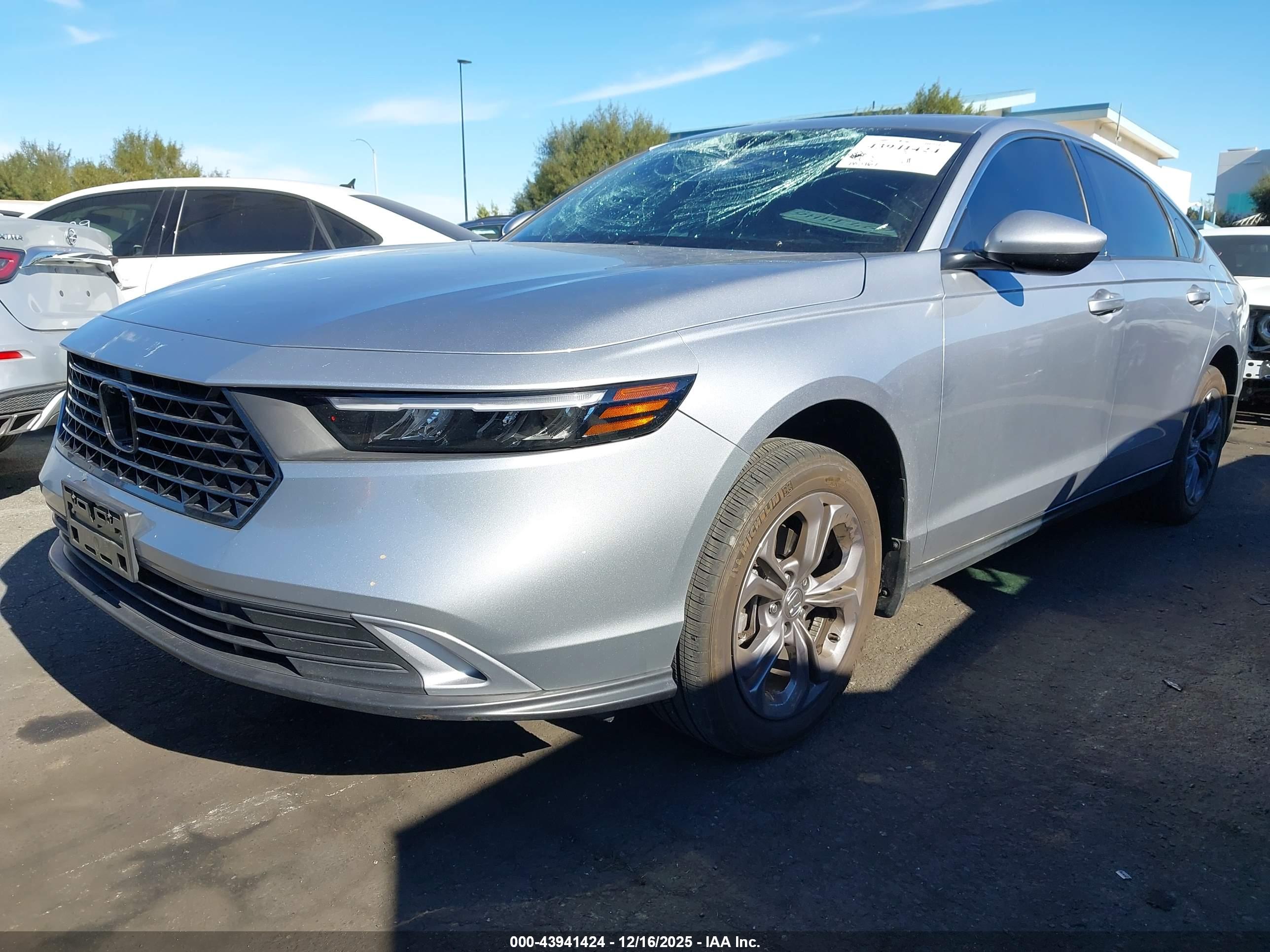 HONDA ACCORD image 2