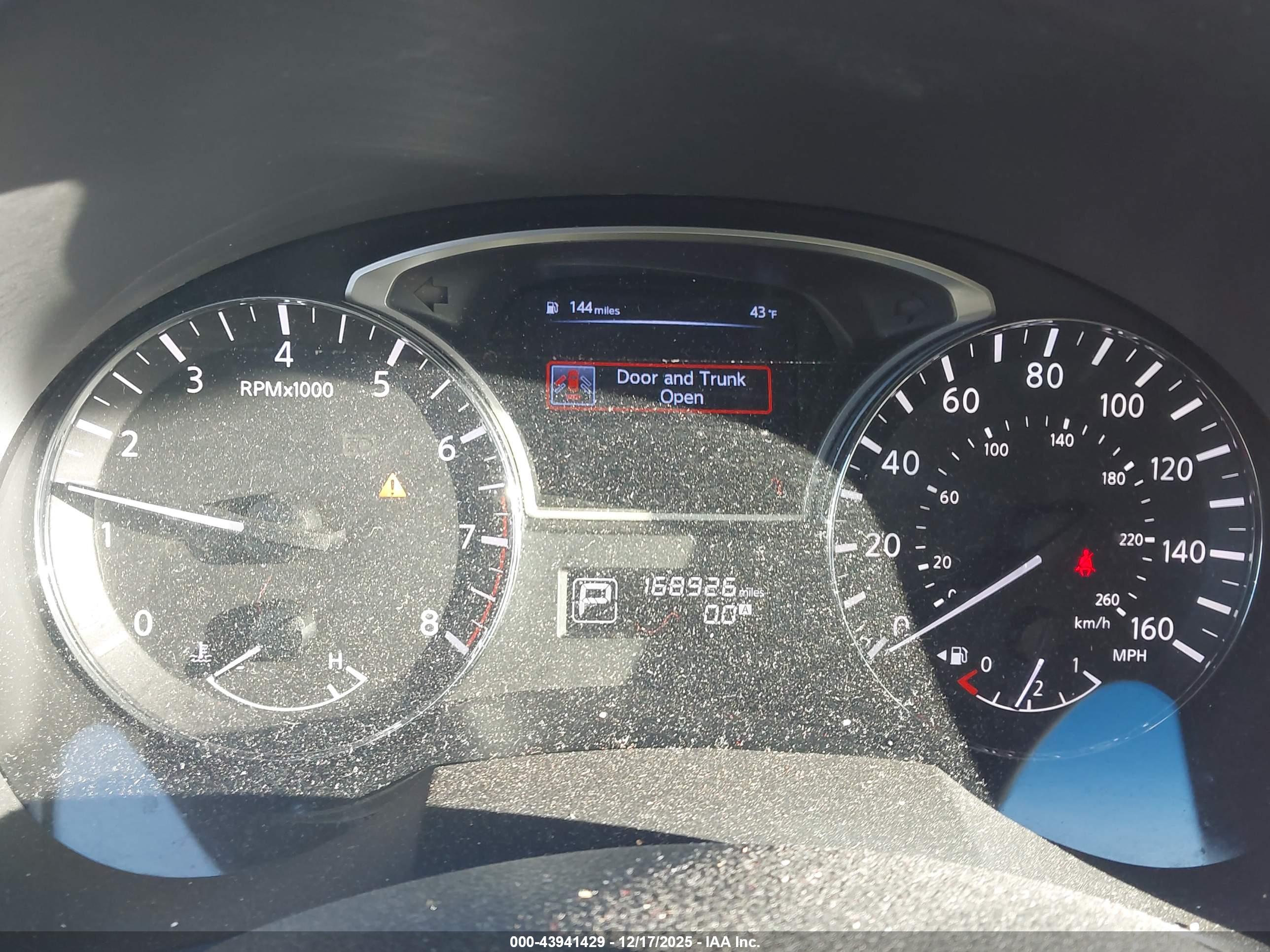 NISSAN ALTIMA image 7