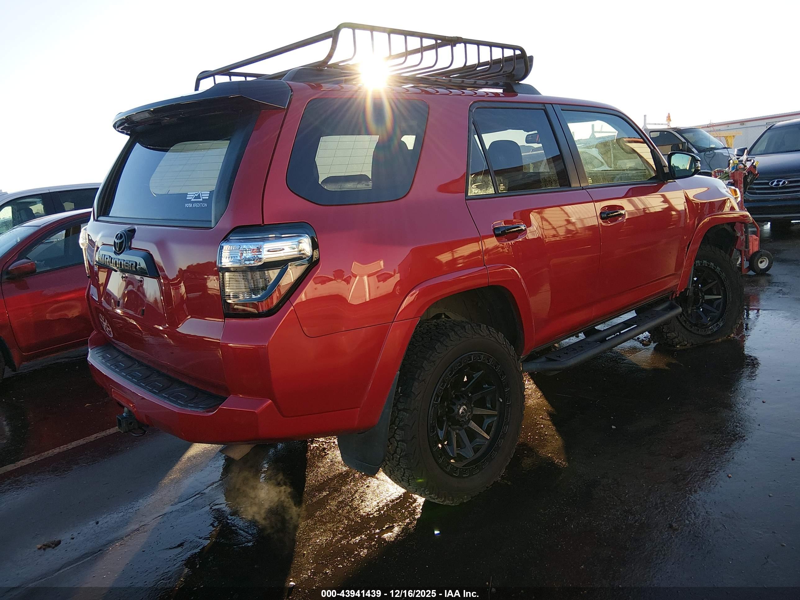TOYOTA 4RUNNER image 4