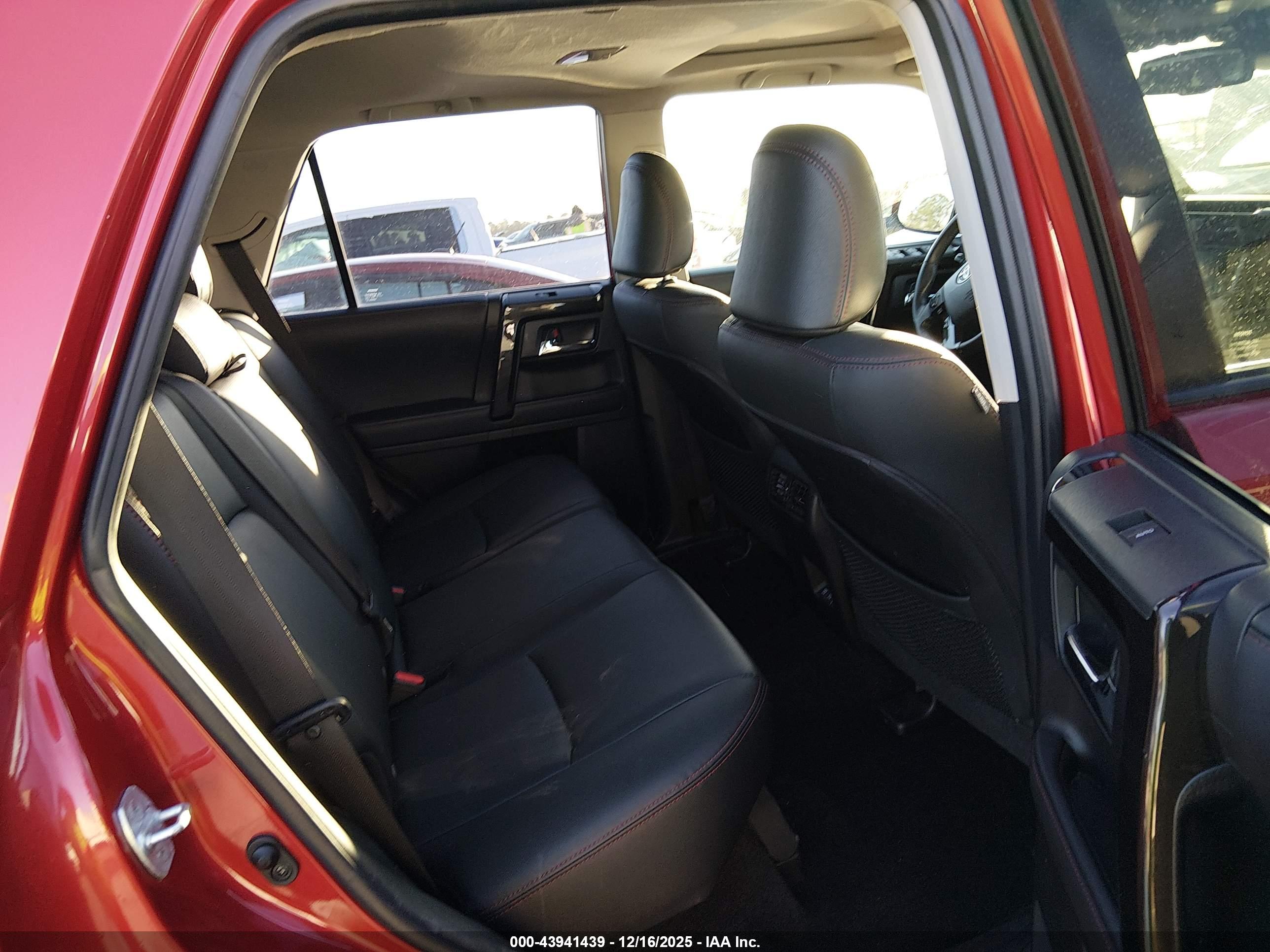 TOYOTA 4RUNNER image 8