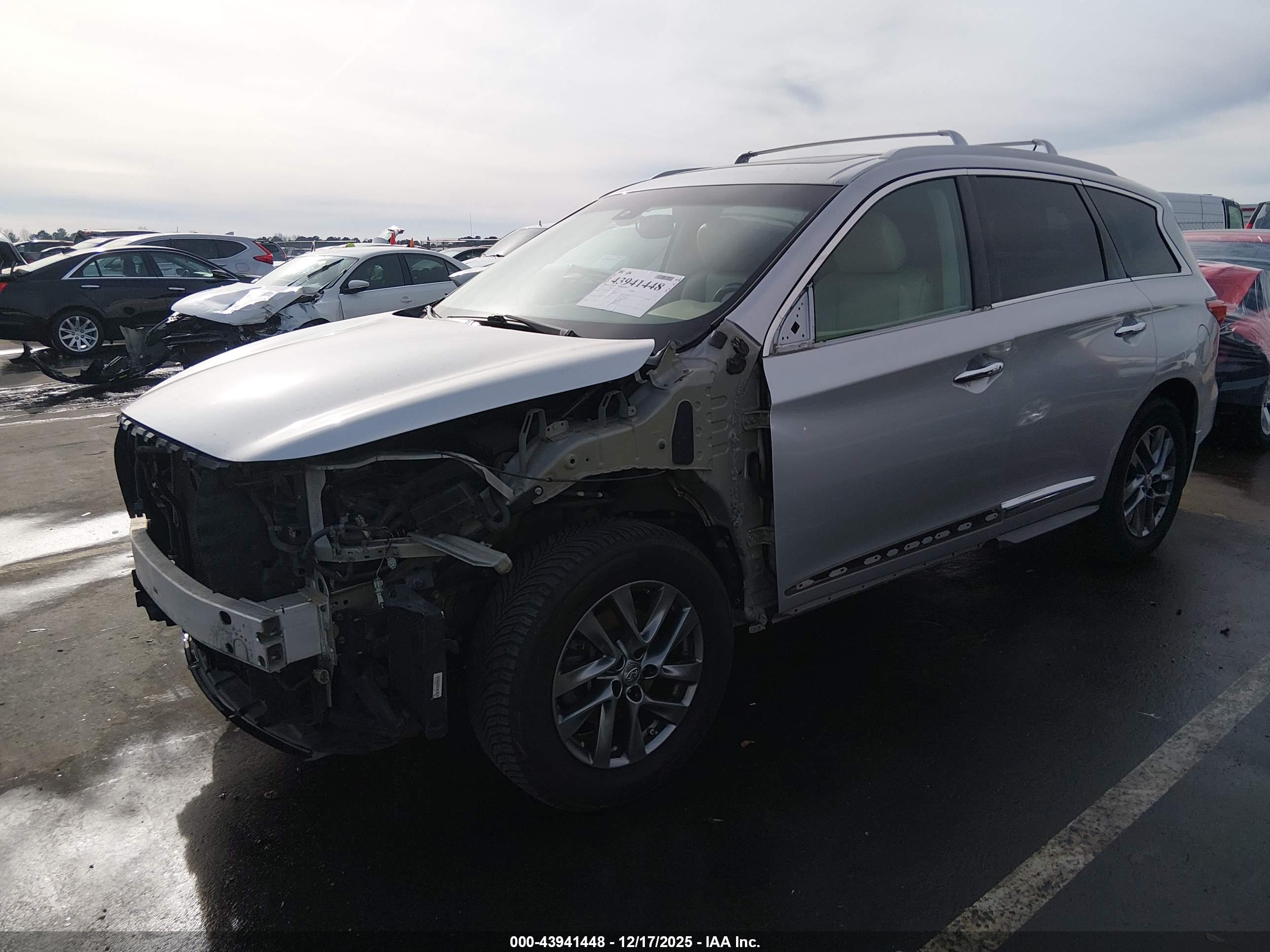 INFINITI QX60 image 2