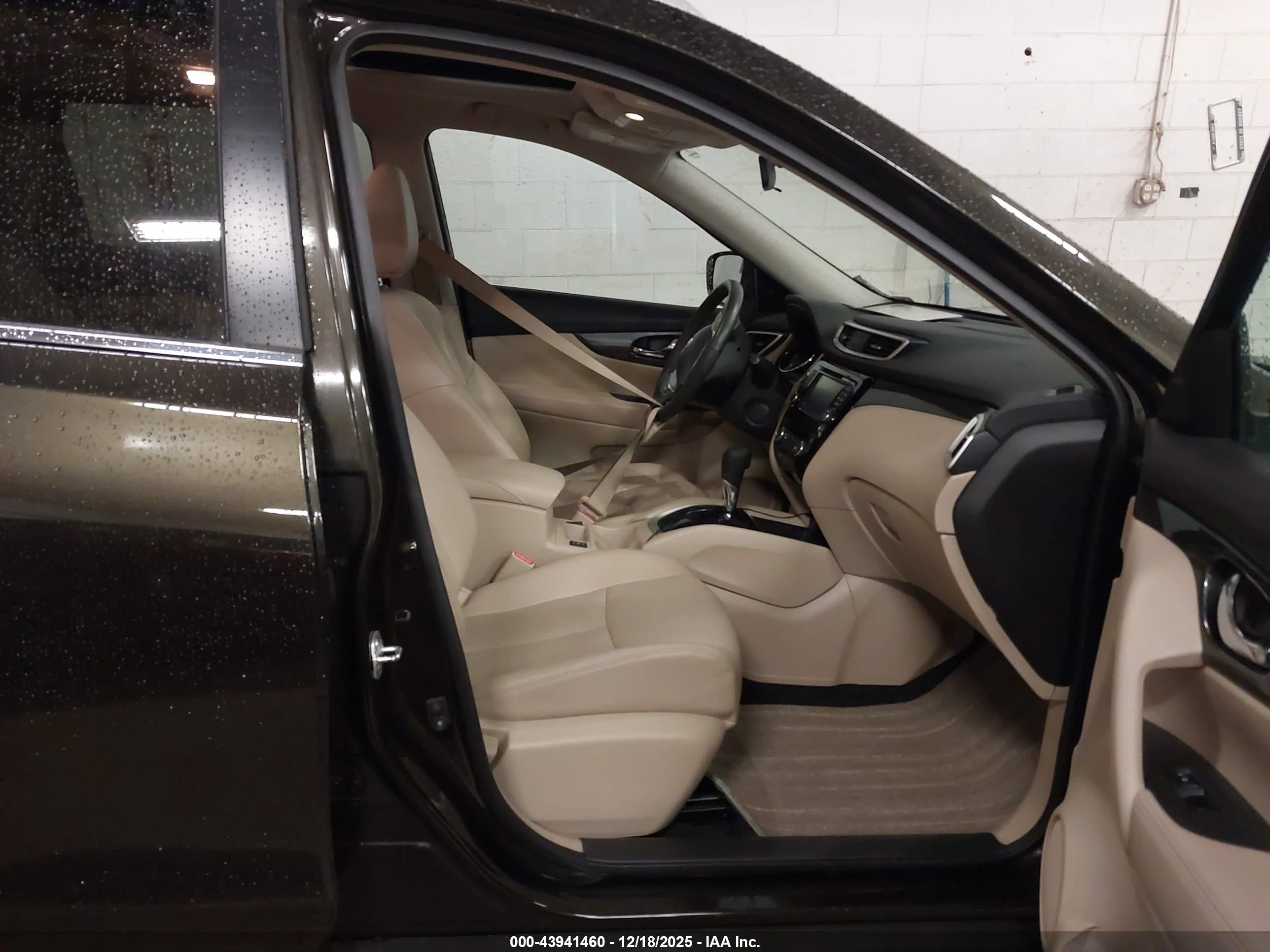 NISSAN ROGUE image 5