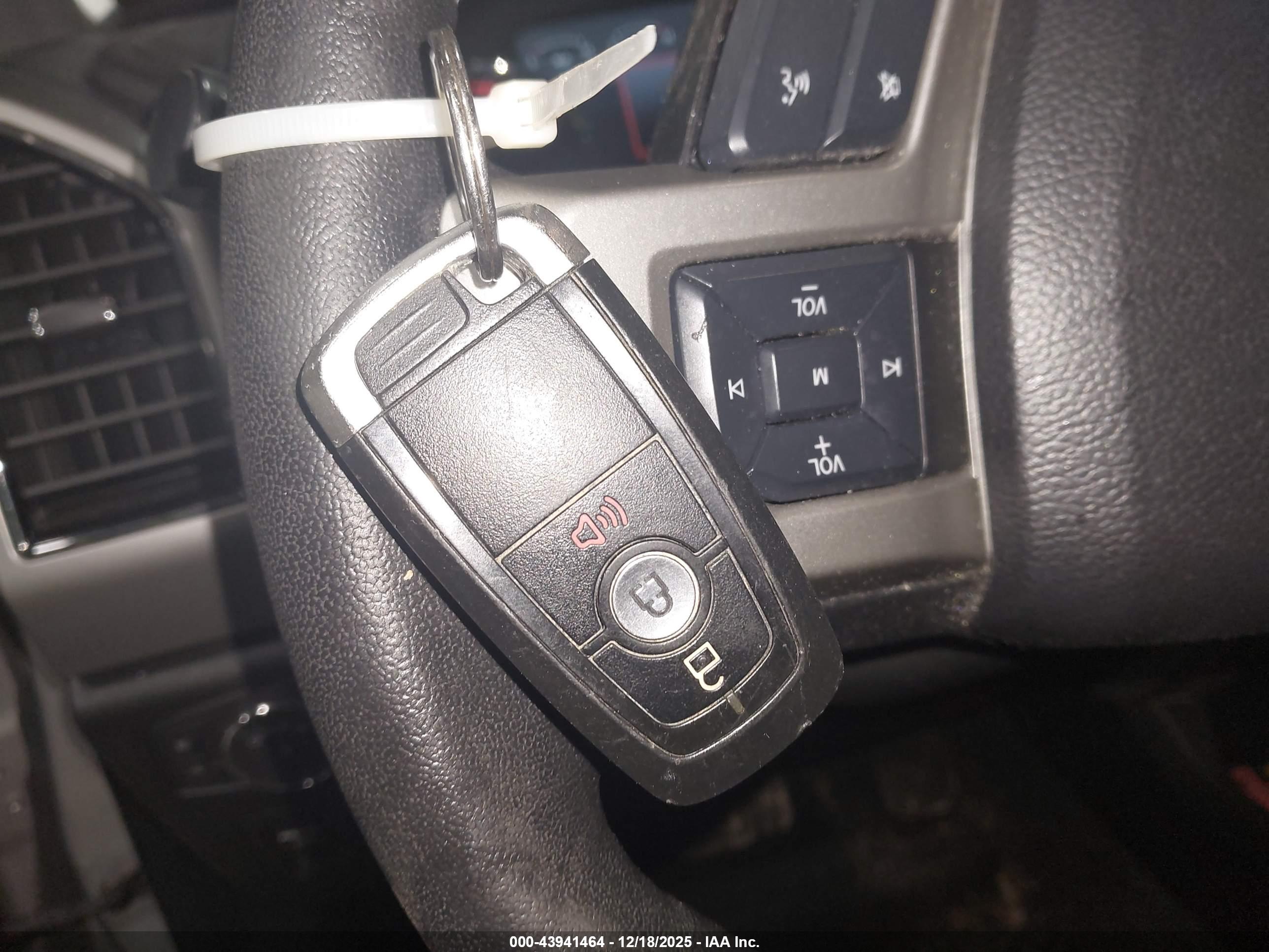 FORD F-150 image 11