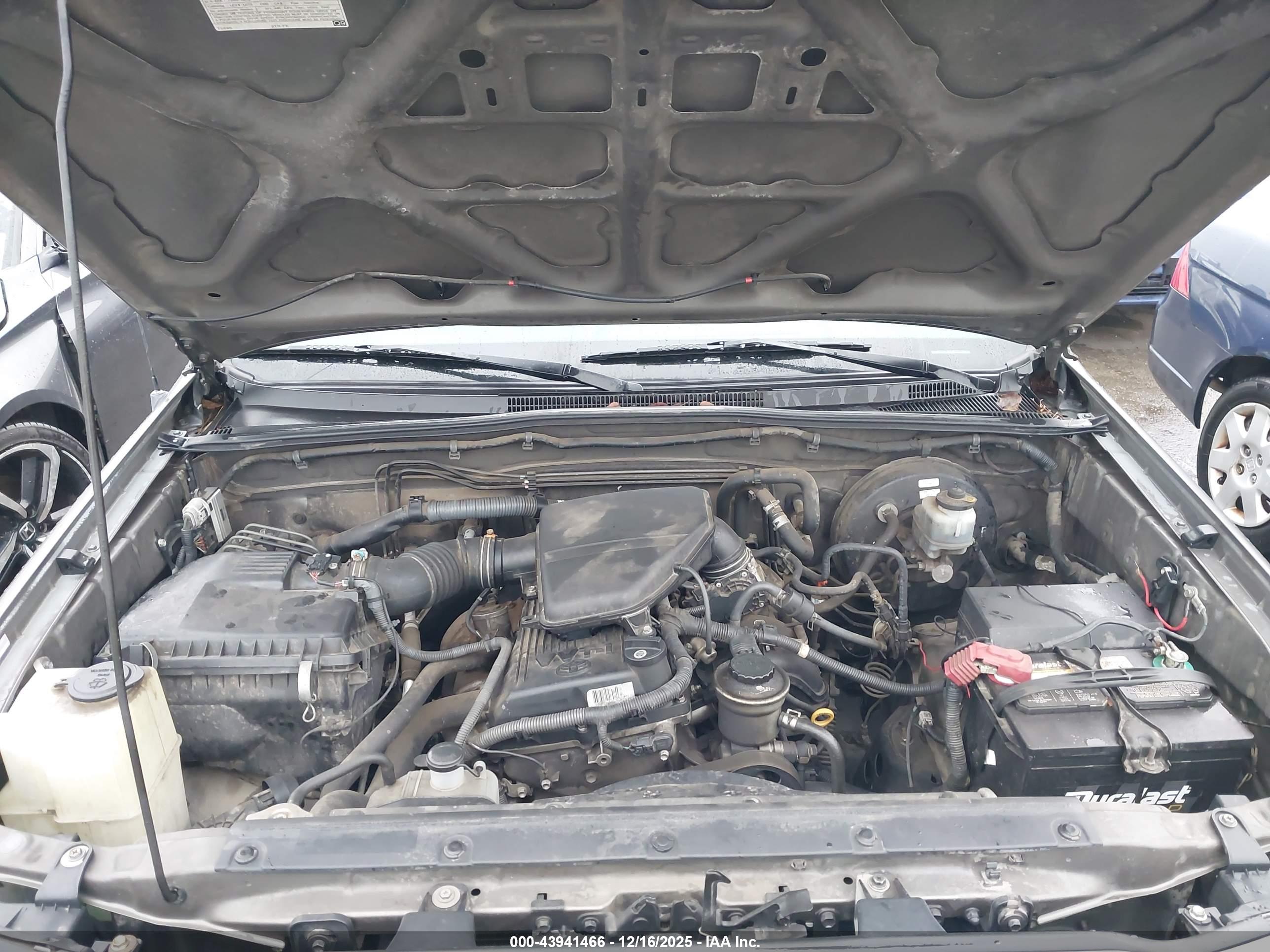 TOYOTA TACOMA image 10