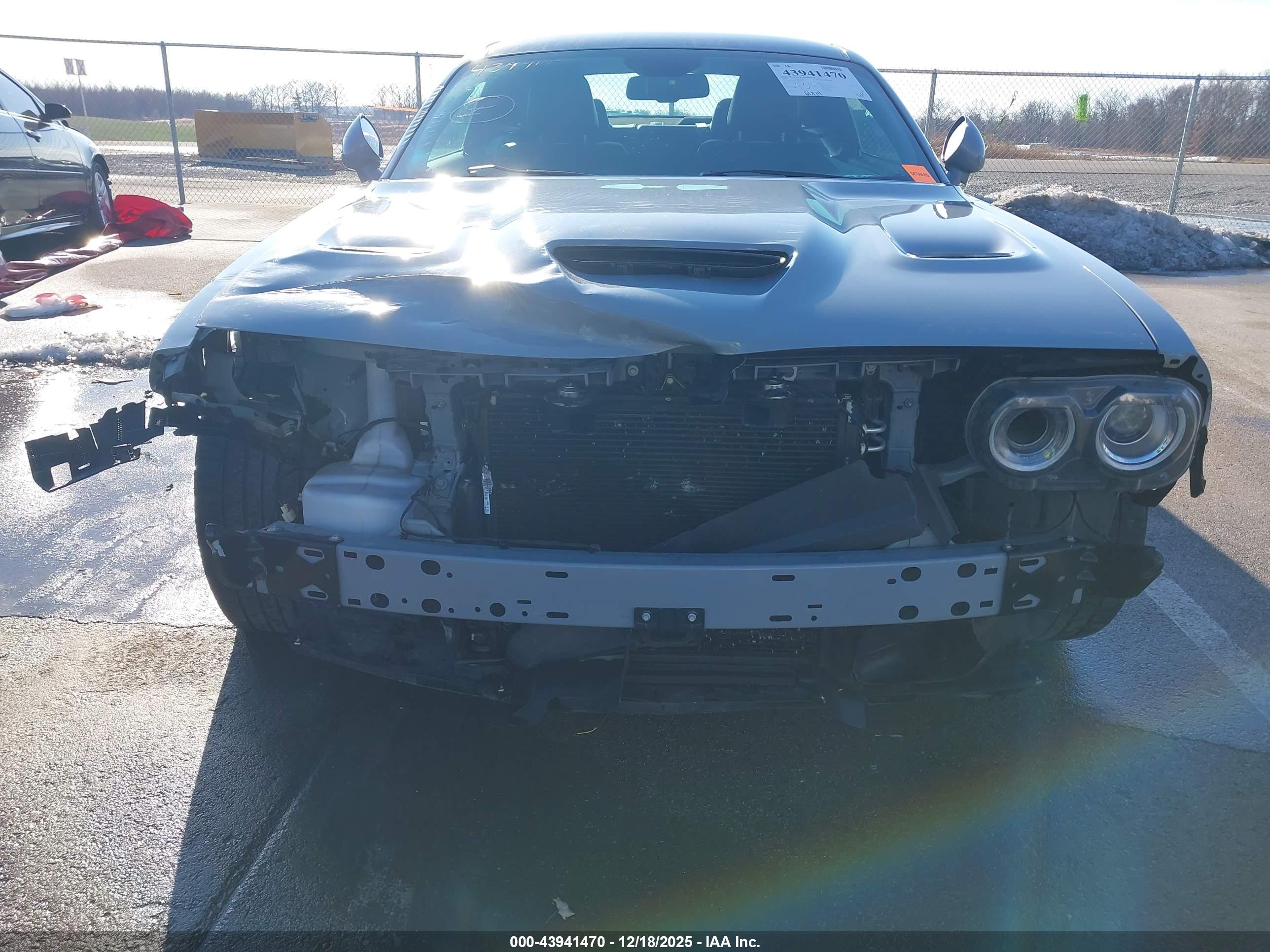 DODGE CHALLENGER image 6