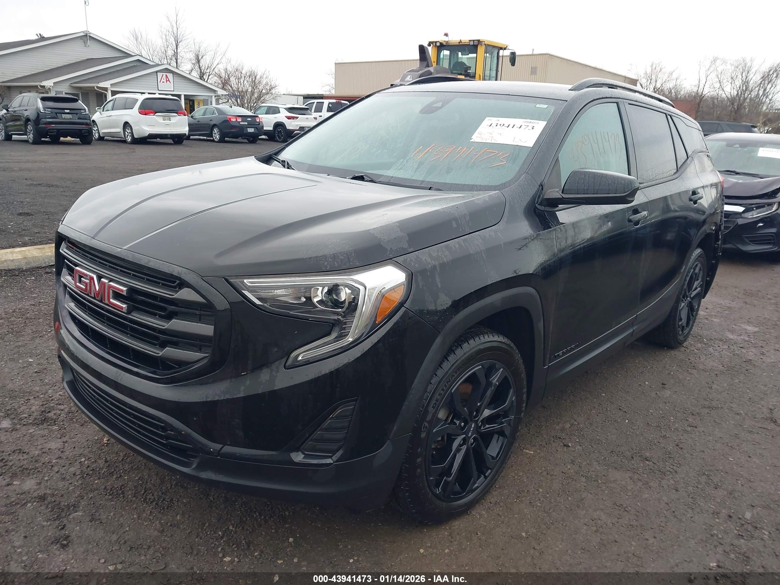 GMC TERRAIN image 2