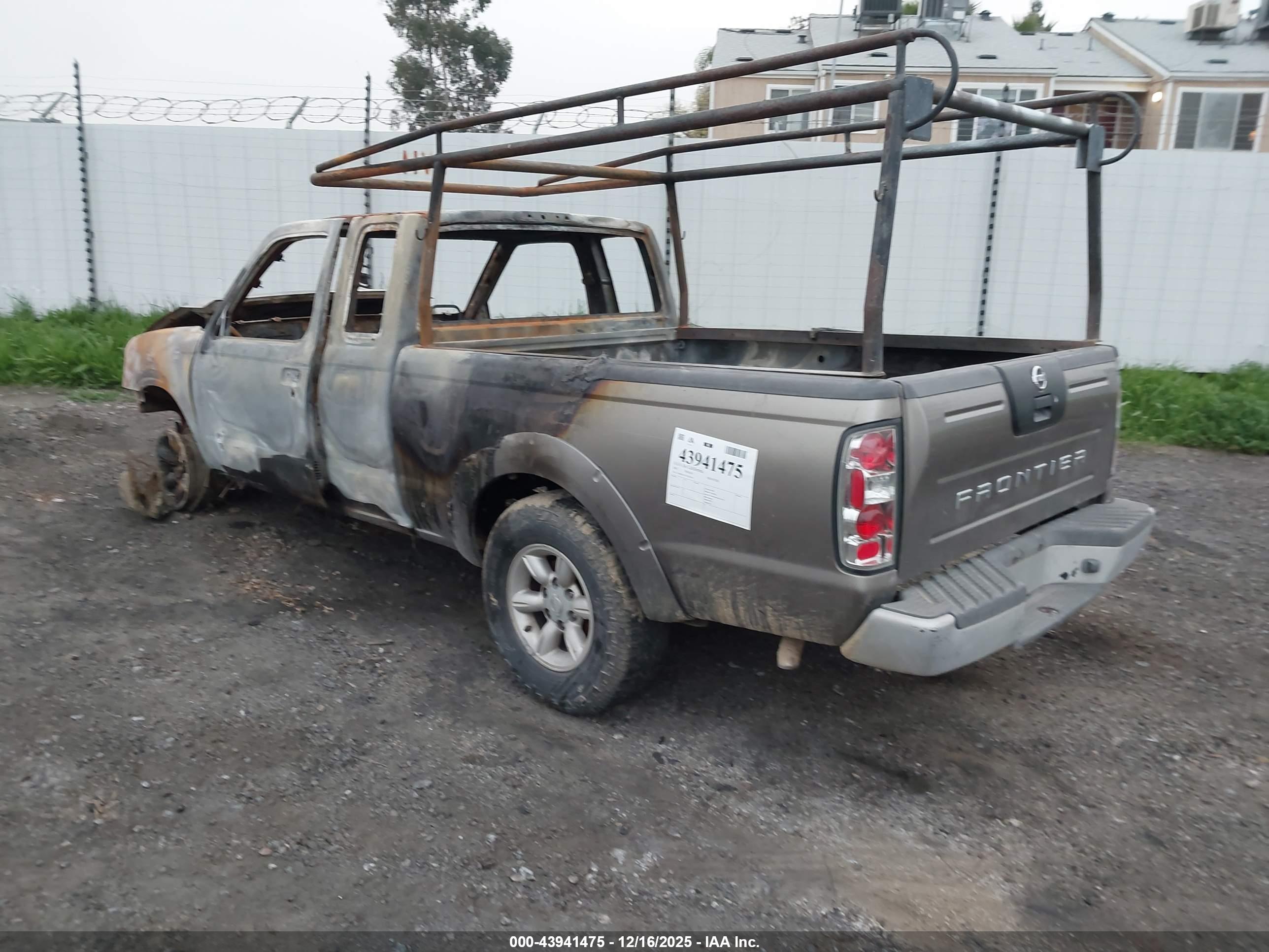 NISSAN FRONTIER image 3
