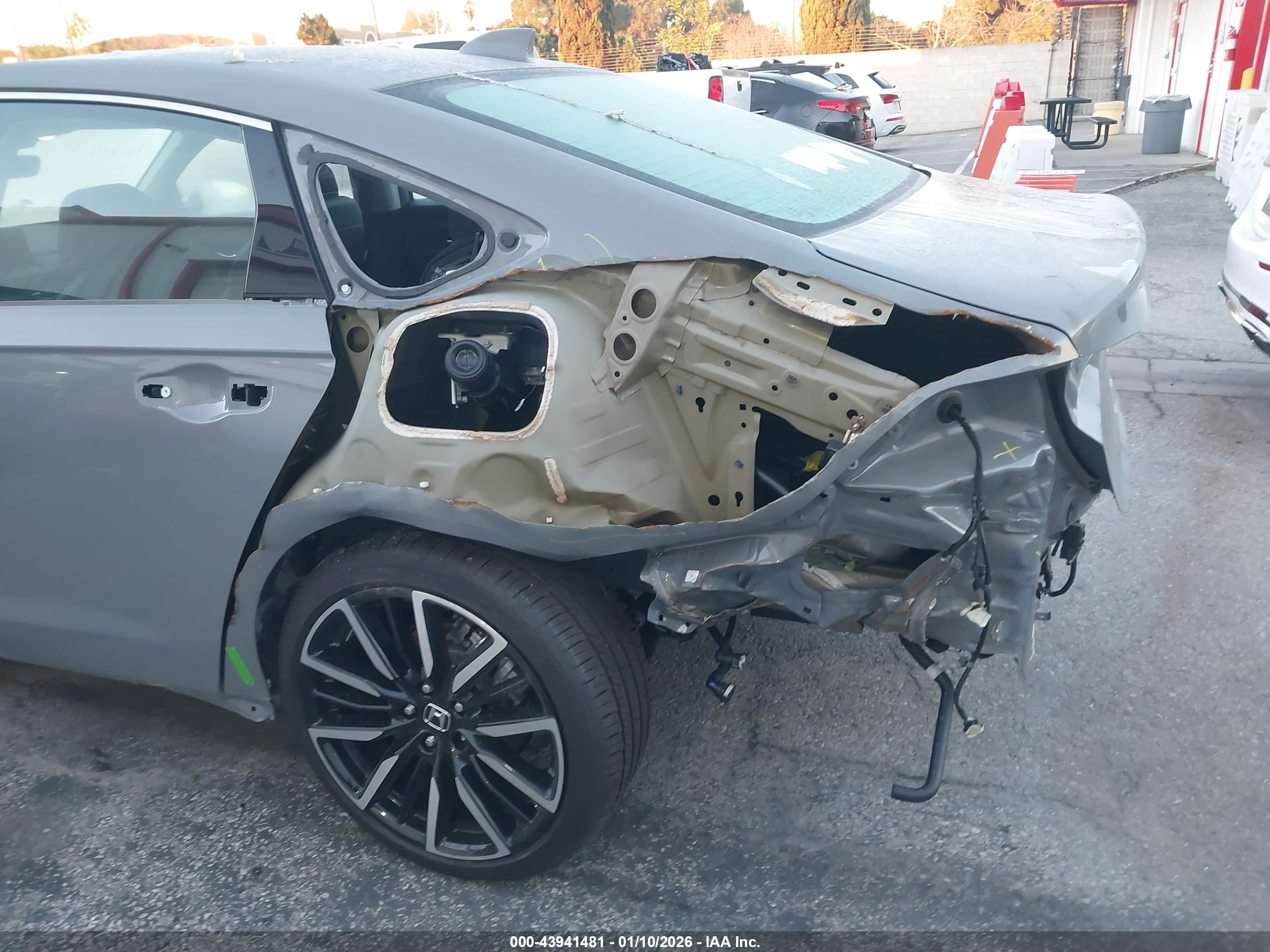 HONDA ACCORD image 6