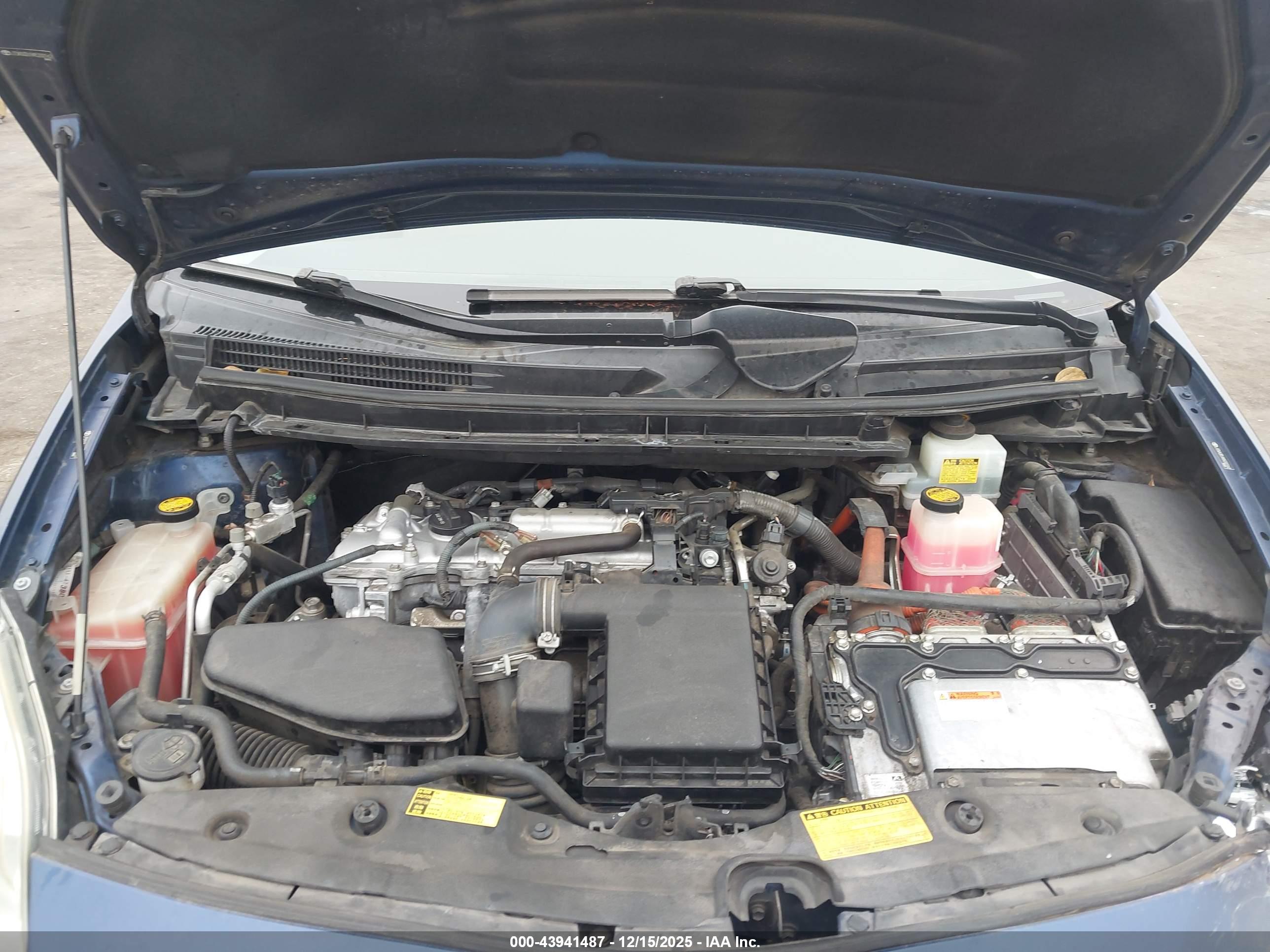 TOYOTA PRIUS image 10