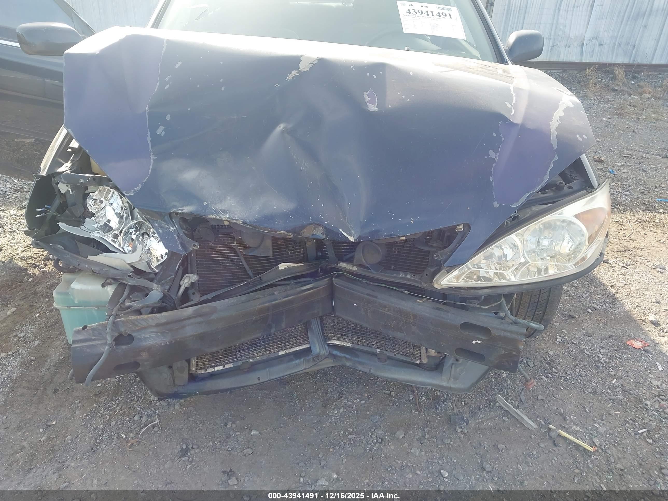 TOYOTA CAMRY image 6
