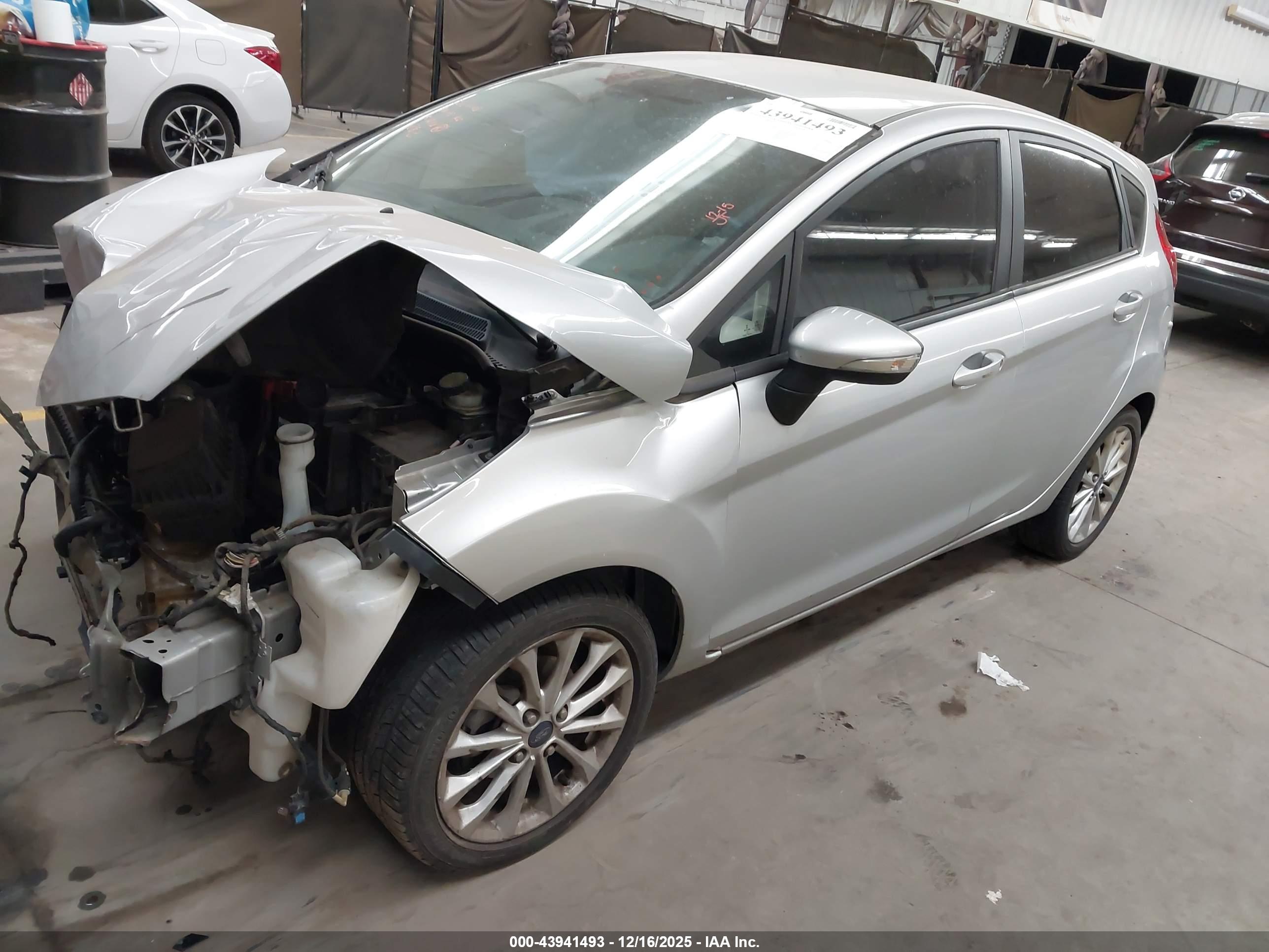FORD FIESTA image 2