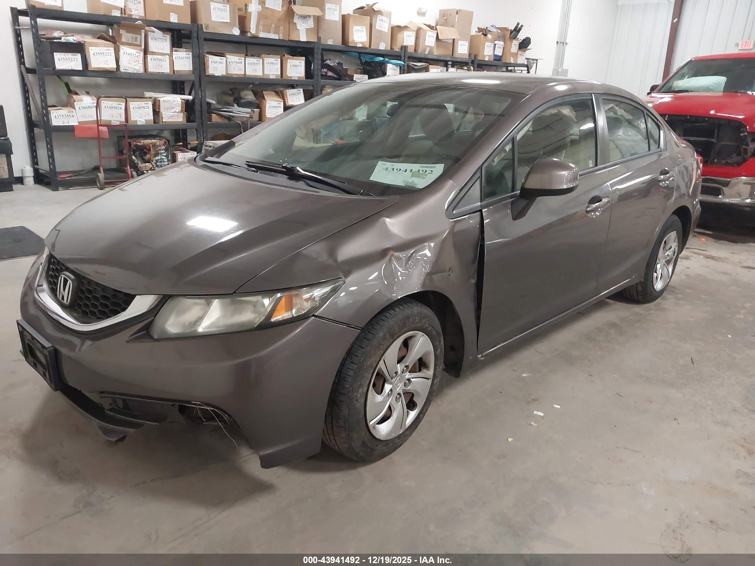 HONDA CIVIC image 2