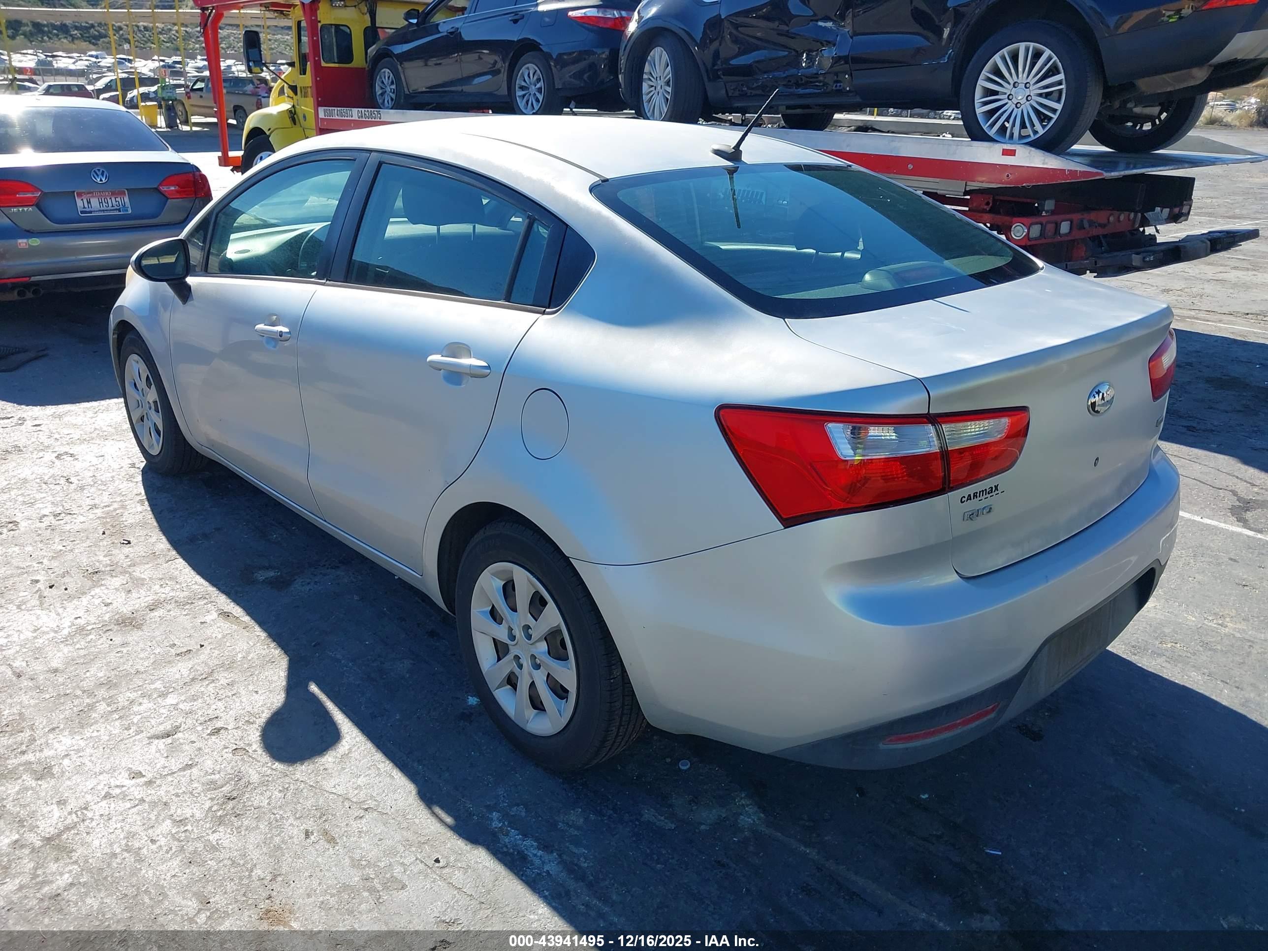 KIA RIO image 3