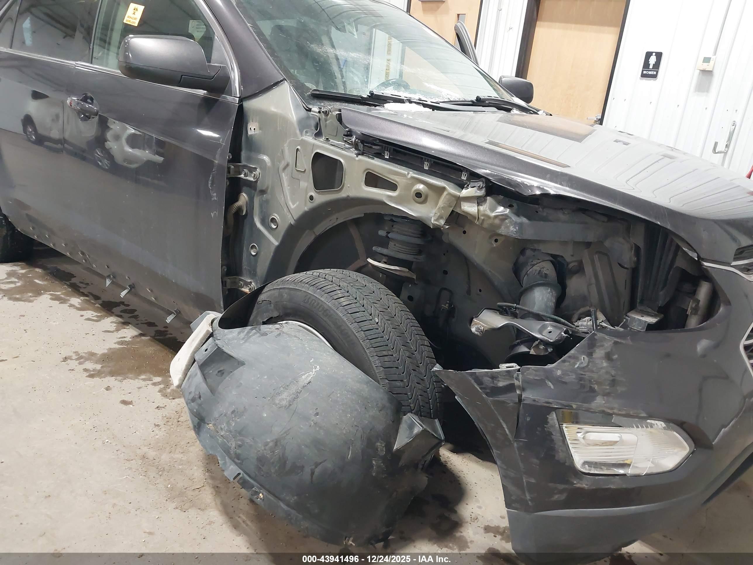 CHEVROLET EQUINOX image 6