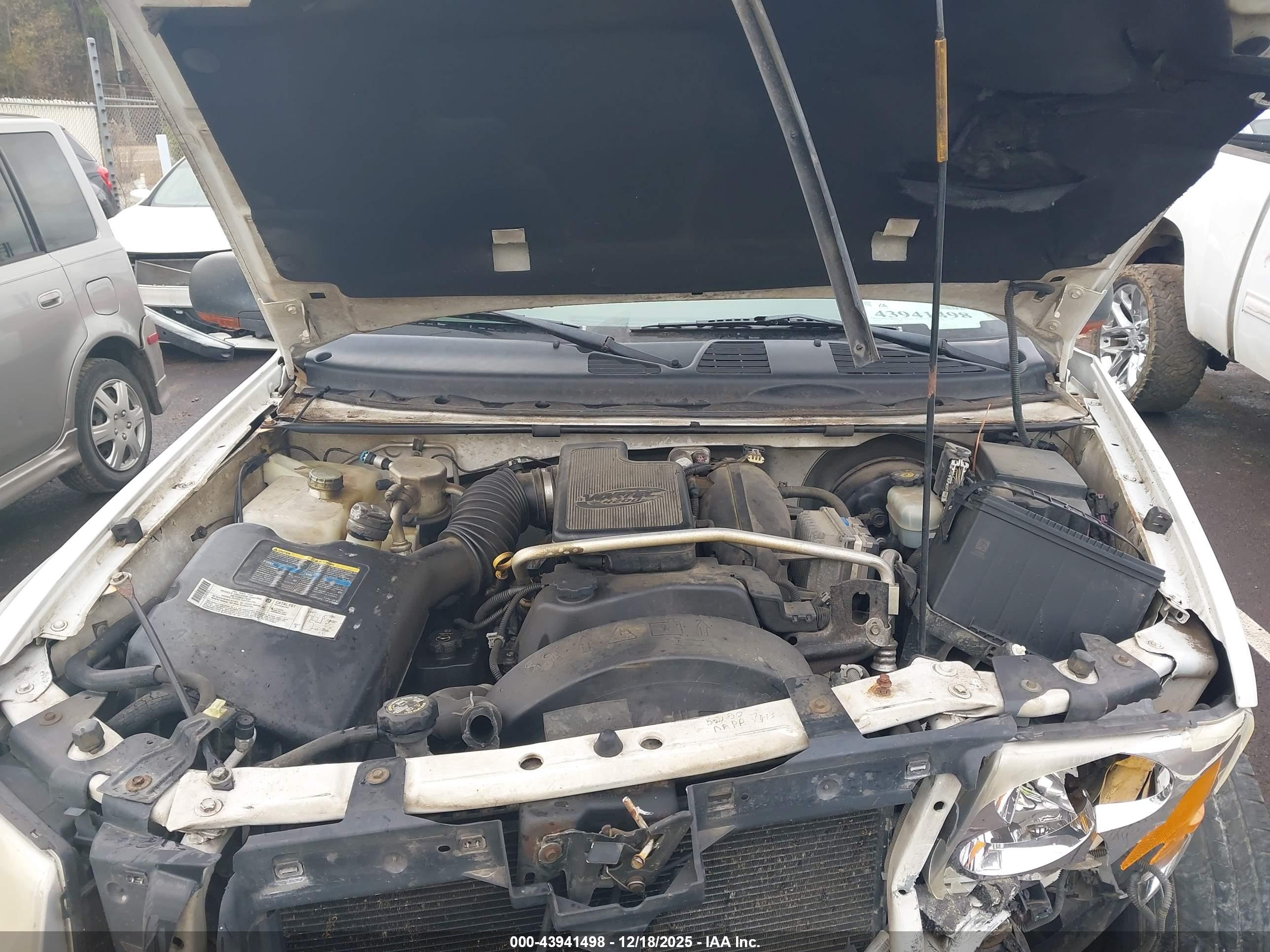 GMC ENVOY image 10