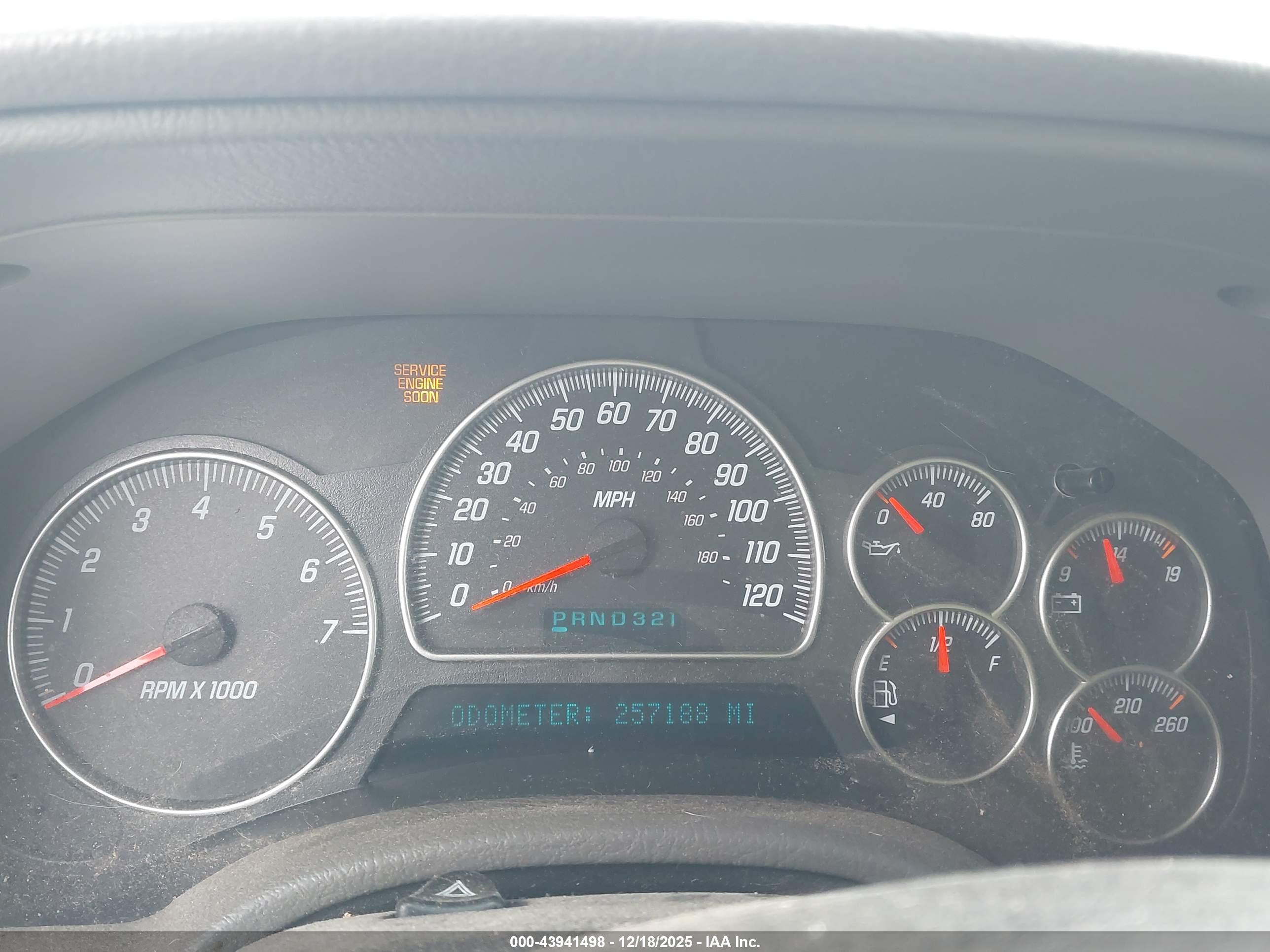 GMC ENVOY image 7