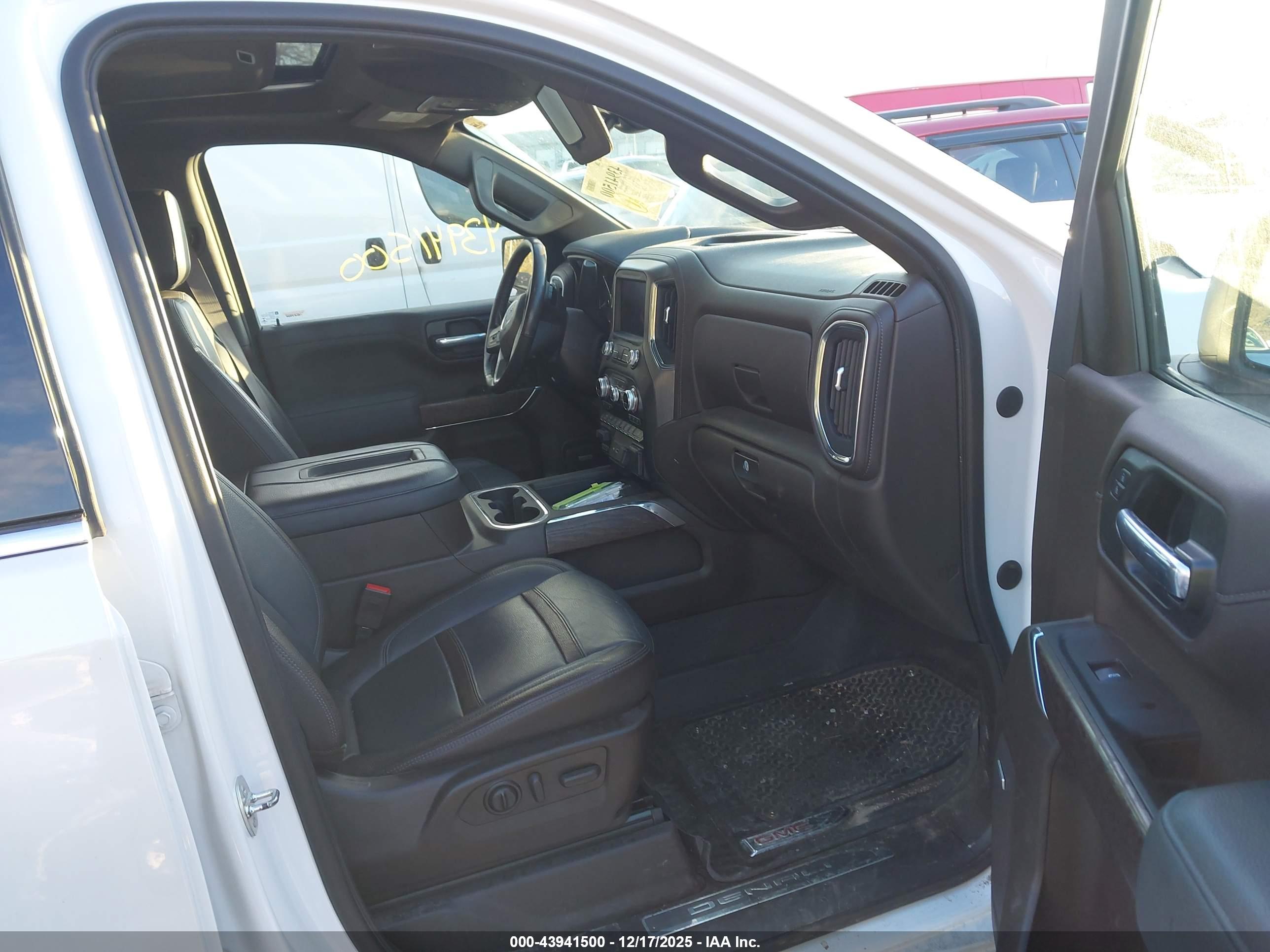 GMC SIERRA image 5