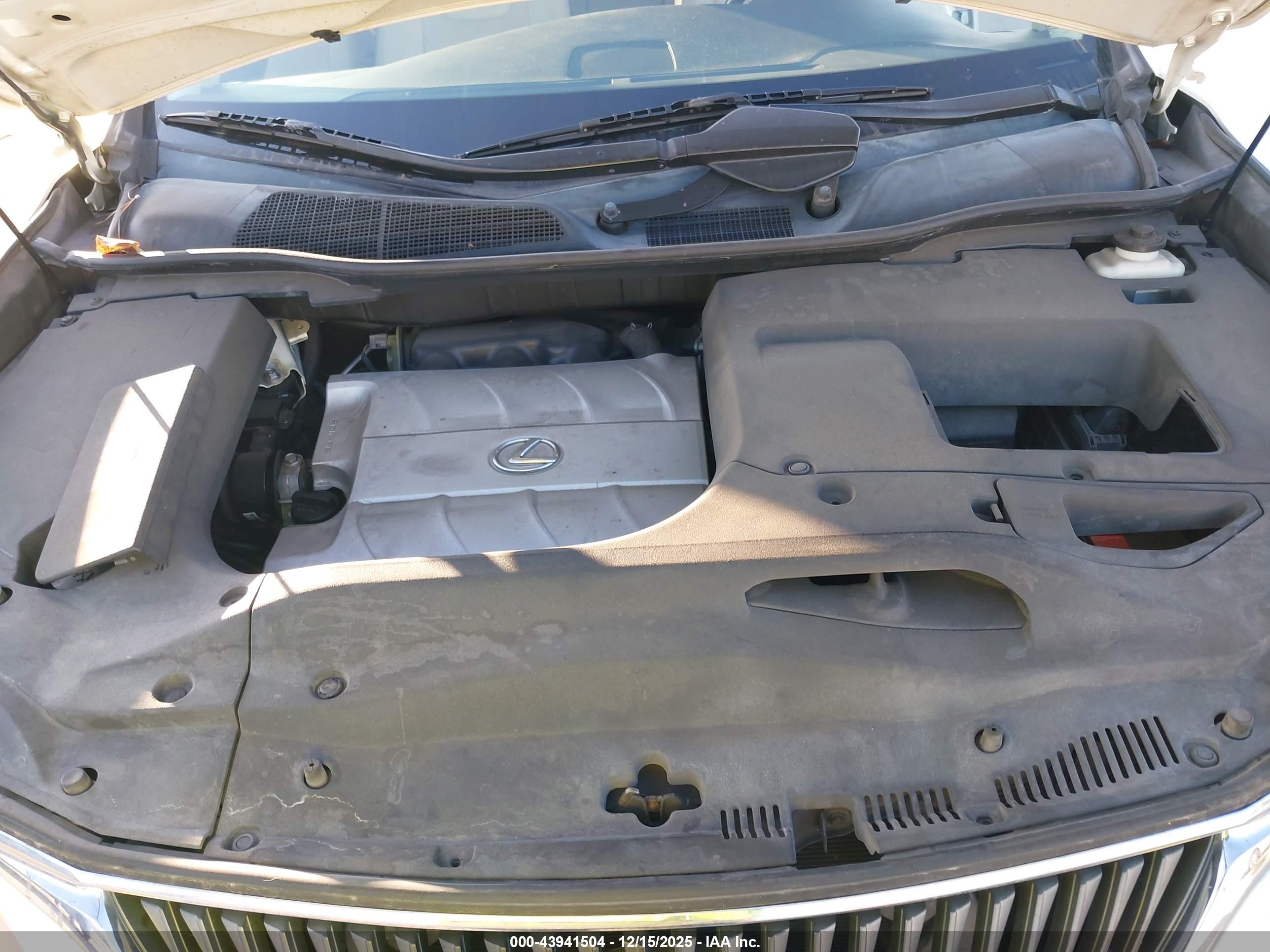 LEXUS RX image 10