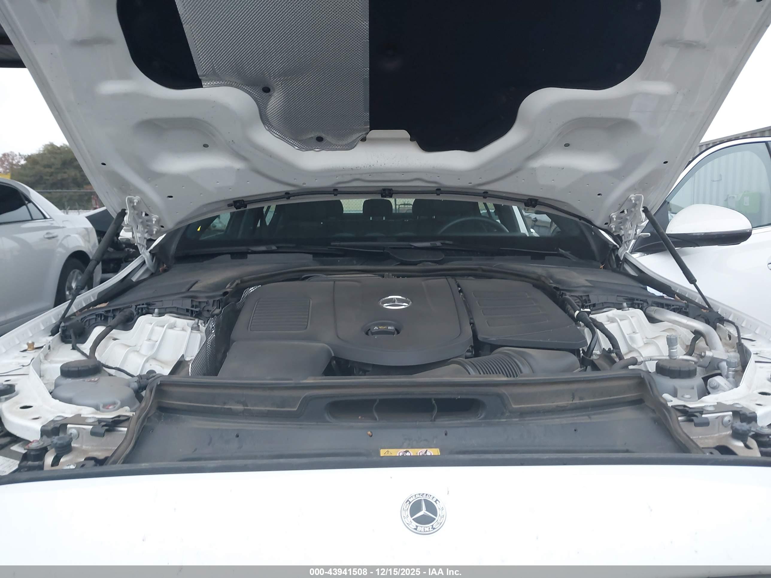 MERCEDES-BENZ C image 10