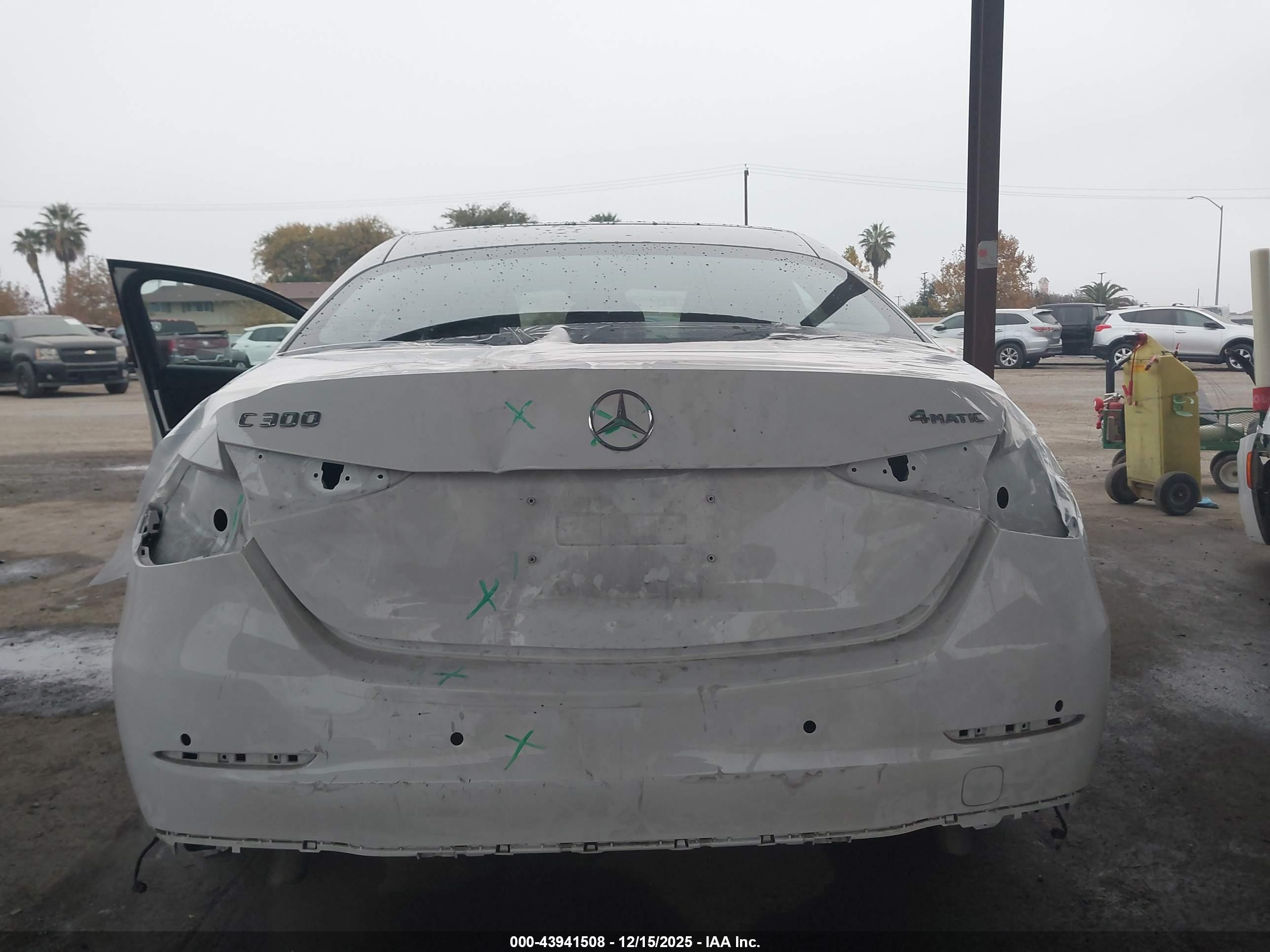 MERCEDES-BENZ C image 6