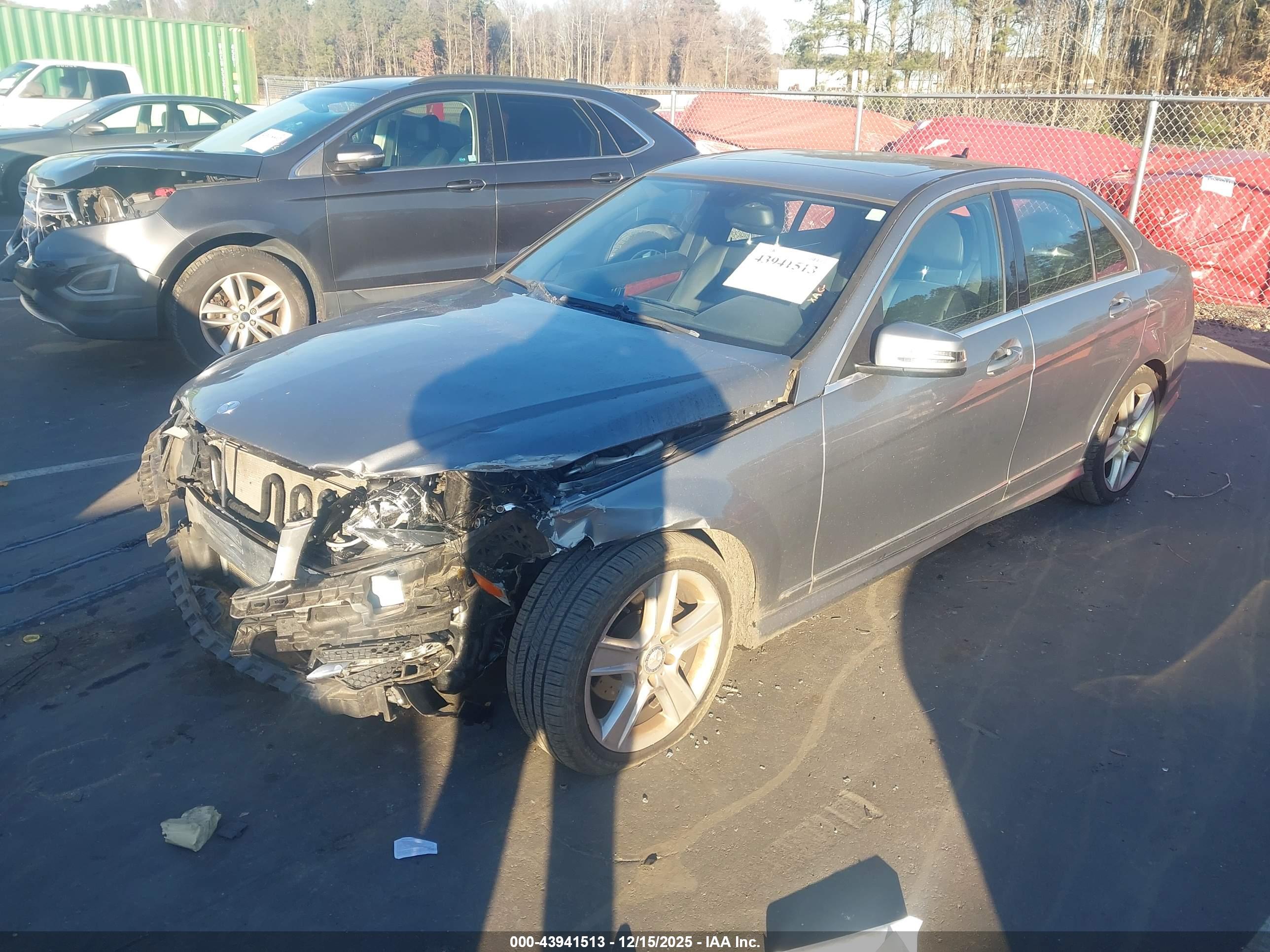 MERCEDES-BENZ C image 2